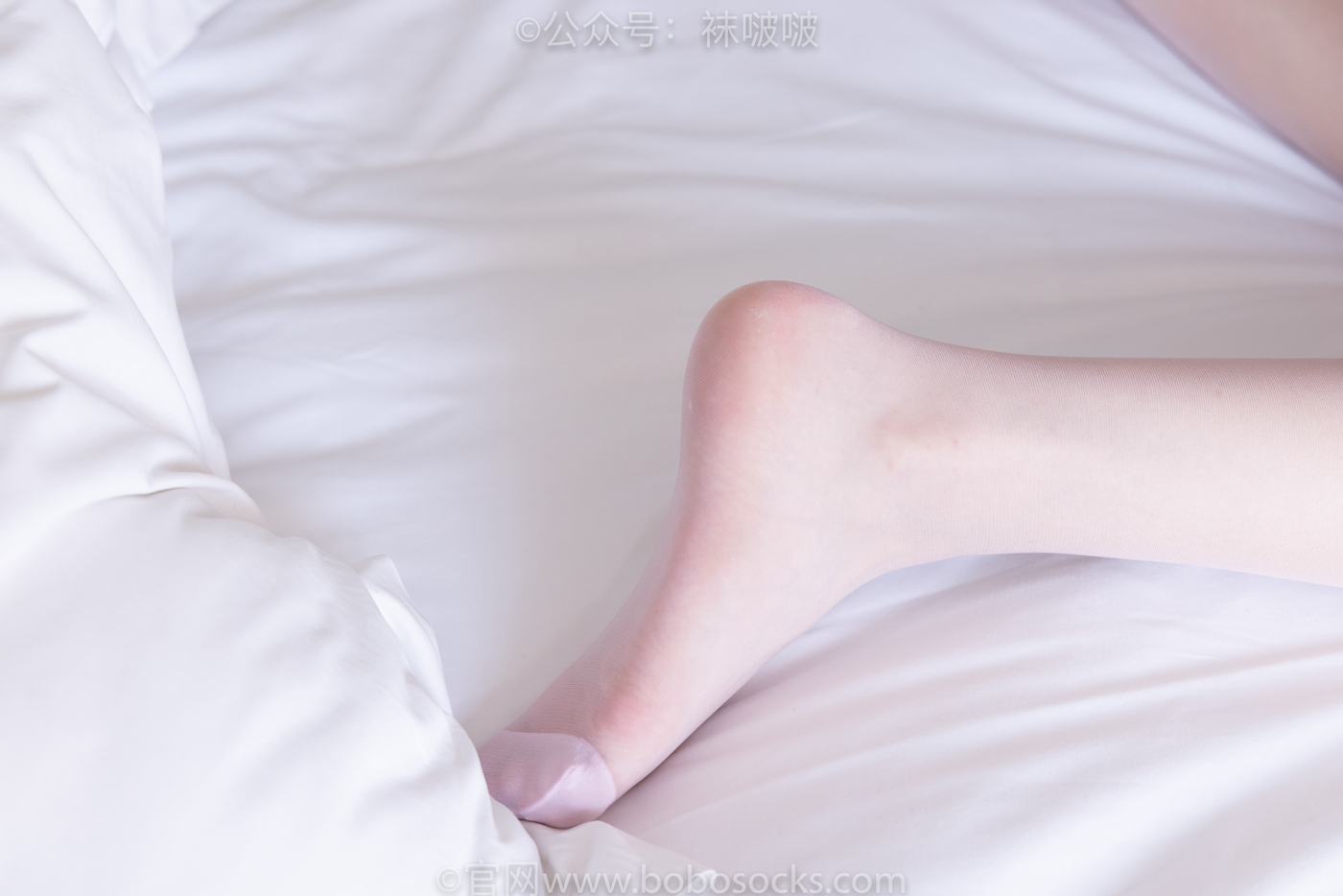 图片[101]-[BoBoSocks袜啵啵]NO.043 小甜豆-圣诞服、平底鞋、高跟鞋、白色渔网袜[165P] – 速更版-美库