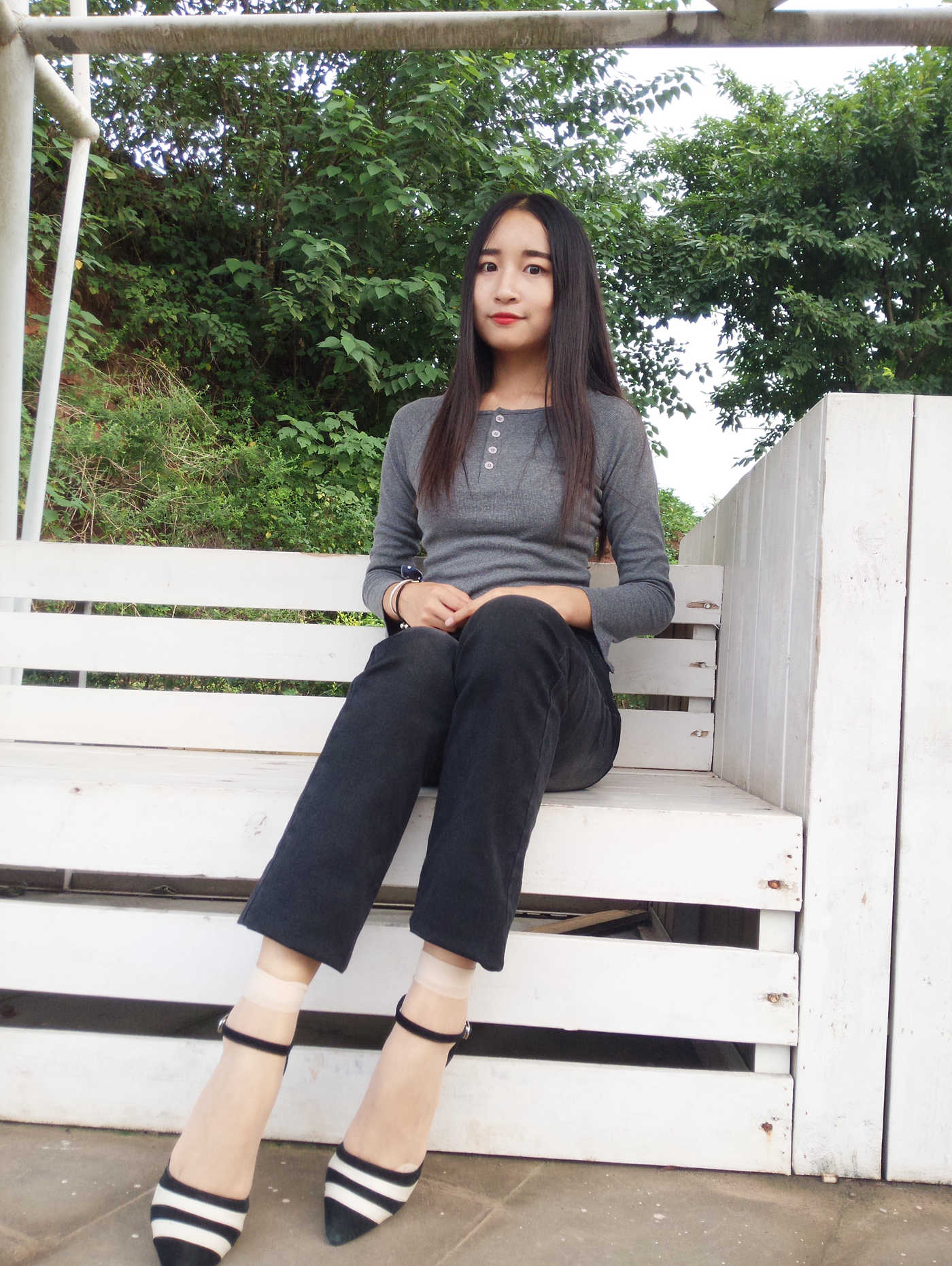 图片[11]-学妹校园寝室短丝系列040期 魏丹[193P] – 速更版-美库