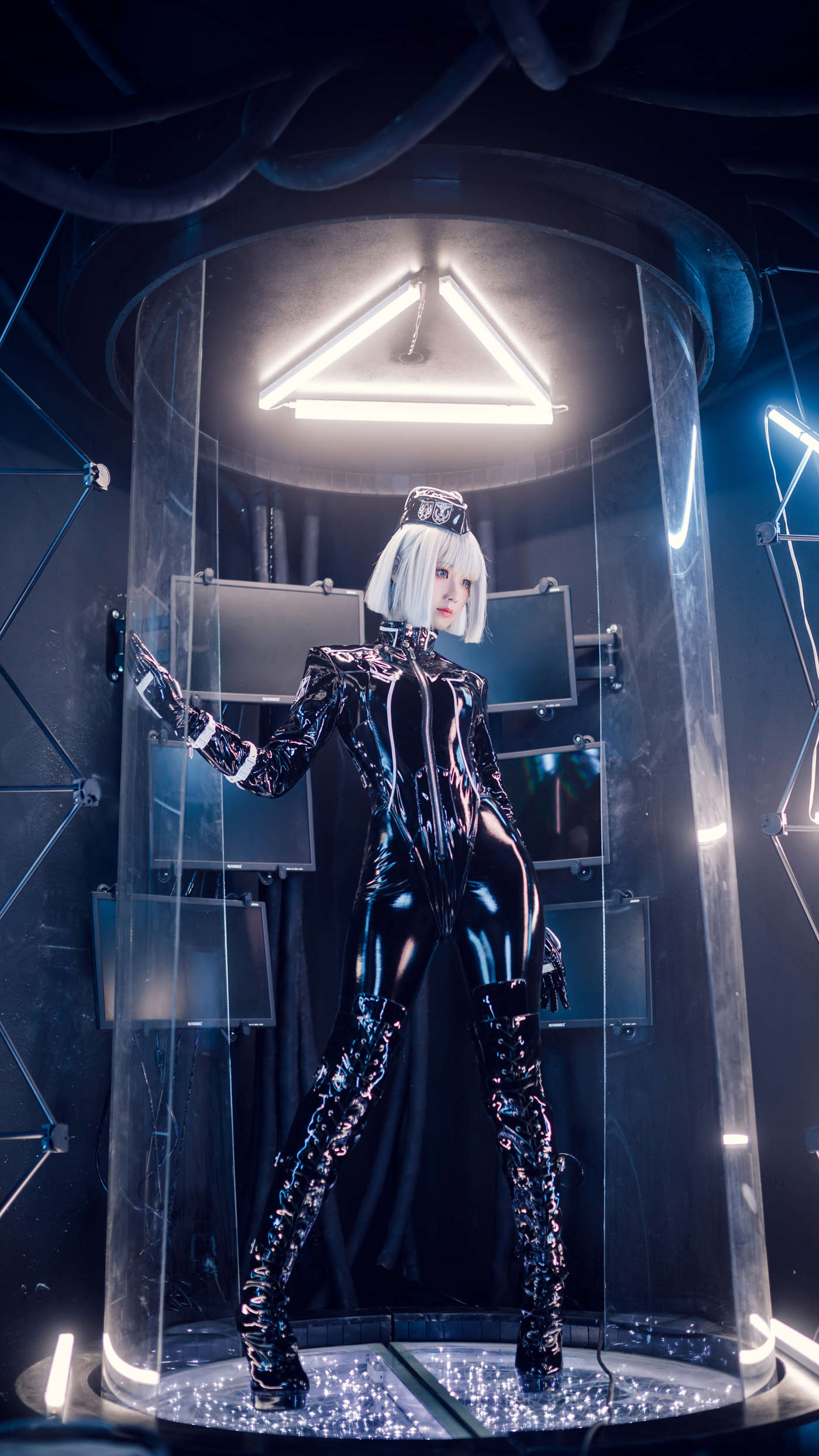 图片[12]-izumi泉桃子 – 帝国通讯官 [30P] – 速更版-美库