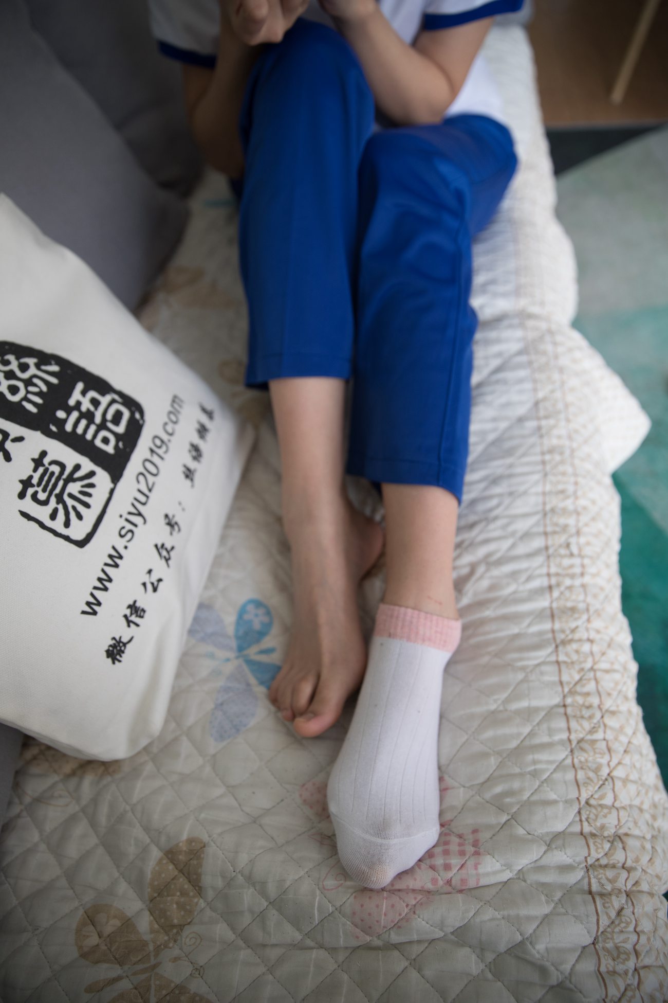 图片[132]-勿恋传媒 No.381 小飞-洱海的上关花 [156P] – 速更版-美库