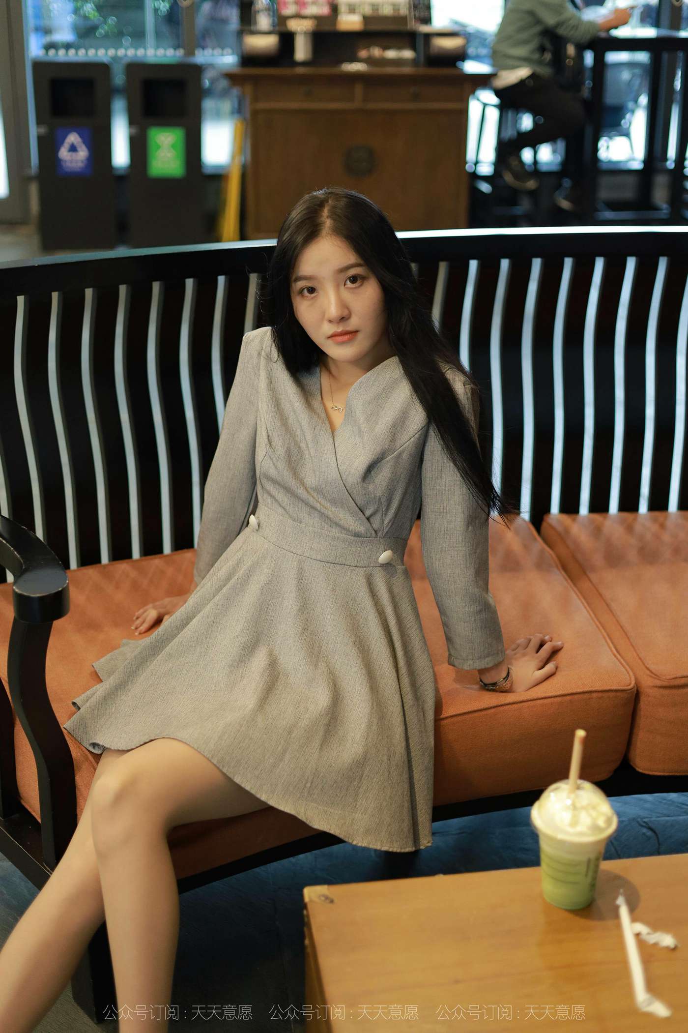 图片[72]-[IESS异思趣向]2021.11.13 丝享家973：婉苹《美女配咖啡》[86P] – 速更版-美库