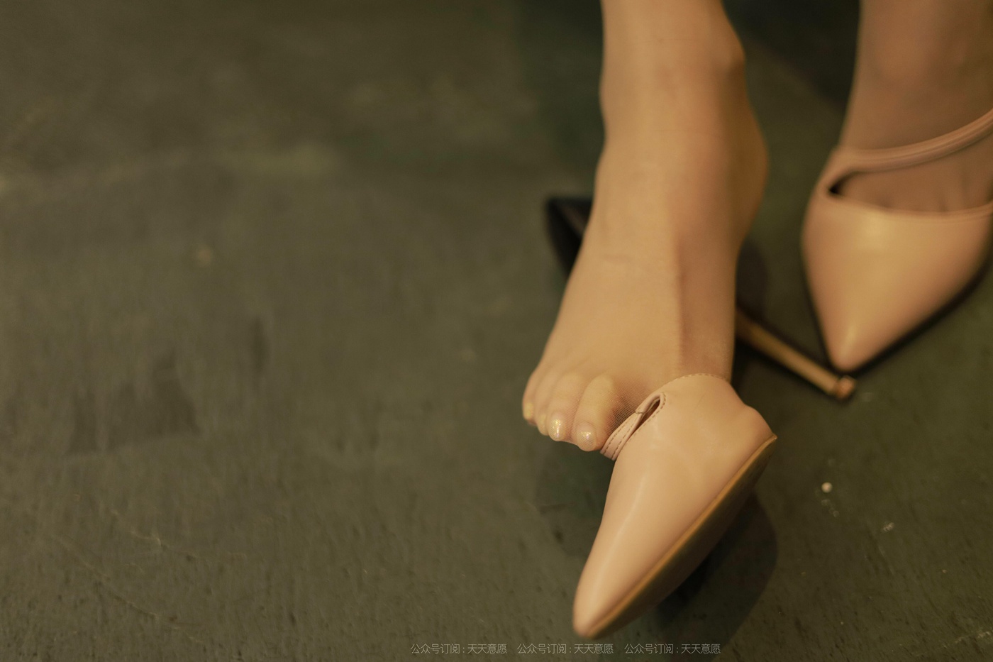 图片[74]-[IESS异思趣向]2021.11.13 丝享家973：婉苹《美女配咖啡》[86P] – 速更版-美库