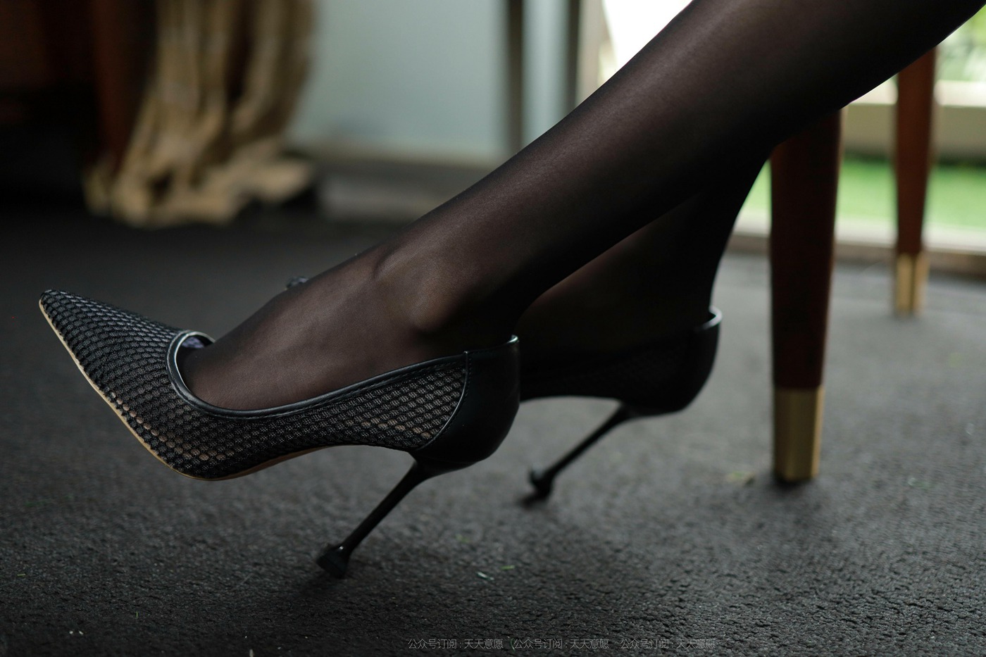 图片[15]-[IESS异思趣向]2021.11.14 丝享家974：团团《长腿打字员》[99P] – 速更版-美库