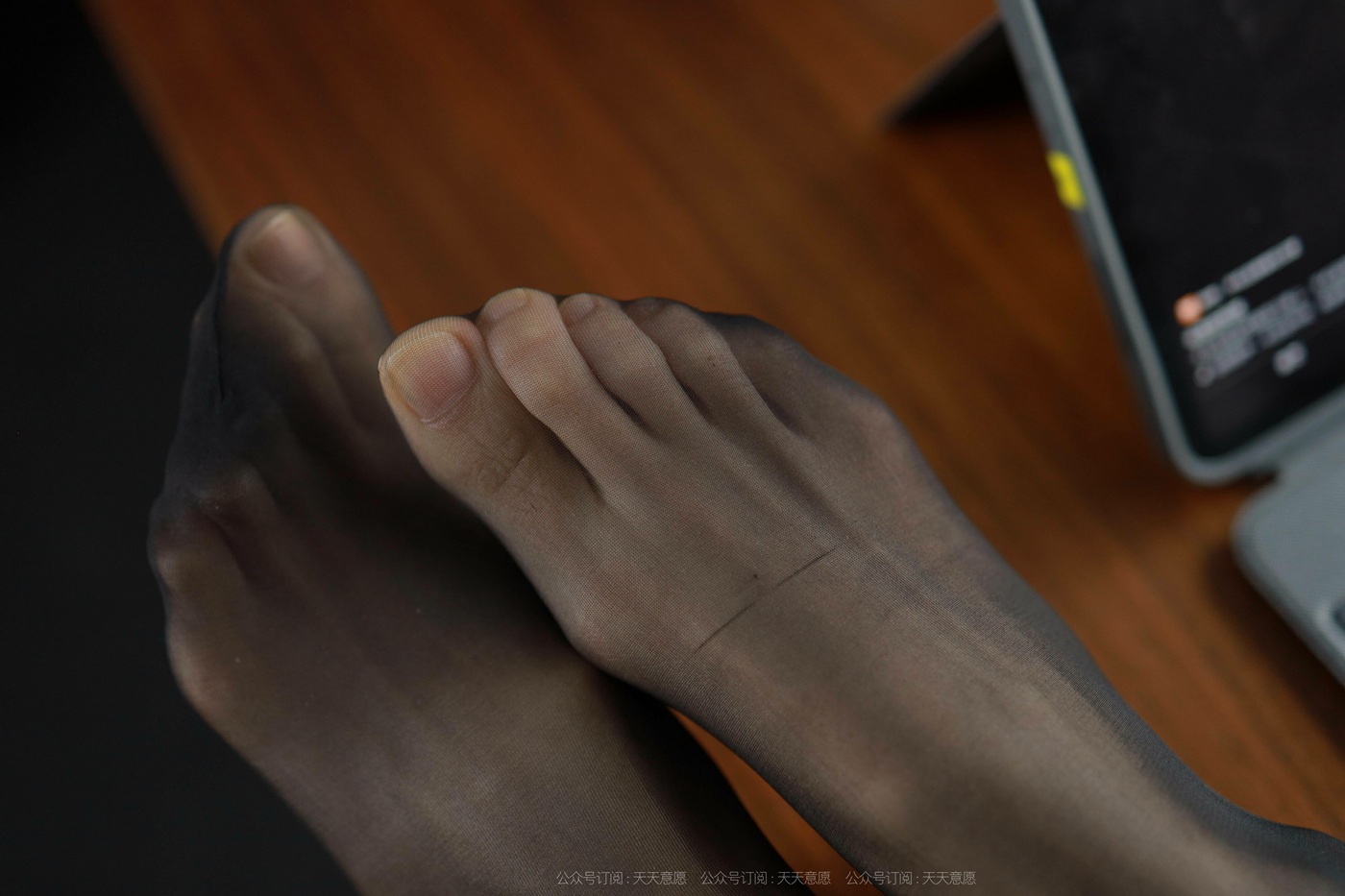 图片[27]-[IESS异思趣向]2021.11.14 丝享家974：团团《长腿打字员》[99P] – 速更版-美库