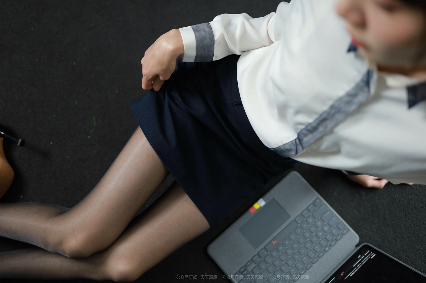 图片[85]-[IESS异思趣向]2021.11.14 丝享家974：团团《长腿打字员》[99P] – 速更版-美库