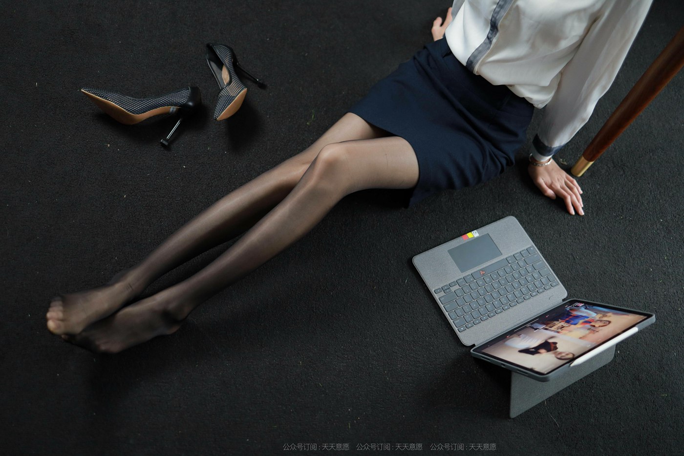 图片[90]-[IESS异思趣向]2021.11.14 丝享家974：团团《长腿打字员》[99P] – 速更版-美库