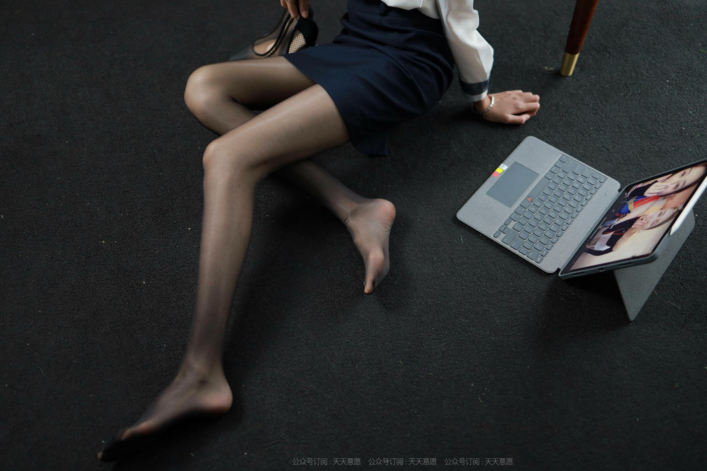 图片[92]-[IESS异思趣向]2021.11.14 丝享家974：团团《长腿打字员》[99P] – 速更版-美库