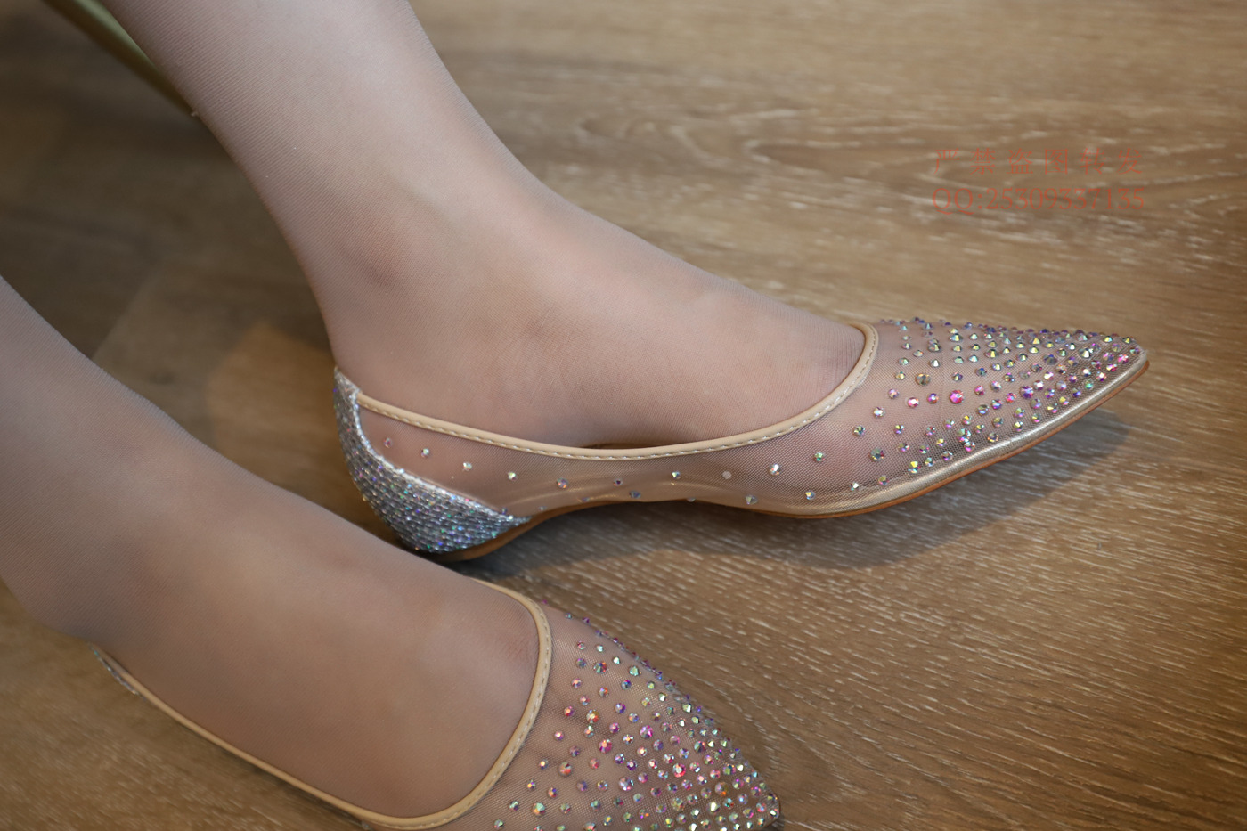 图片[198]-大西瓜爱牙膏-2018 7.8月活动 模特1（一） 服务员户外肉丝 [217P] – 速更版-美库