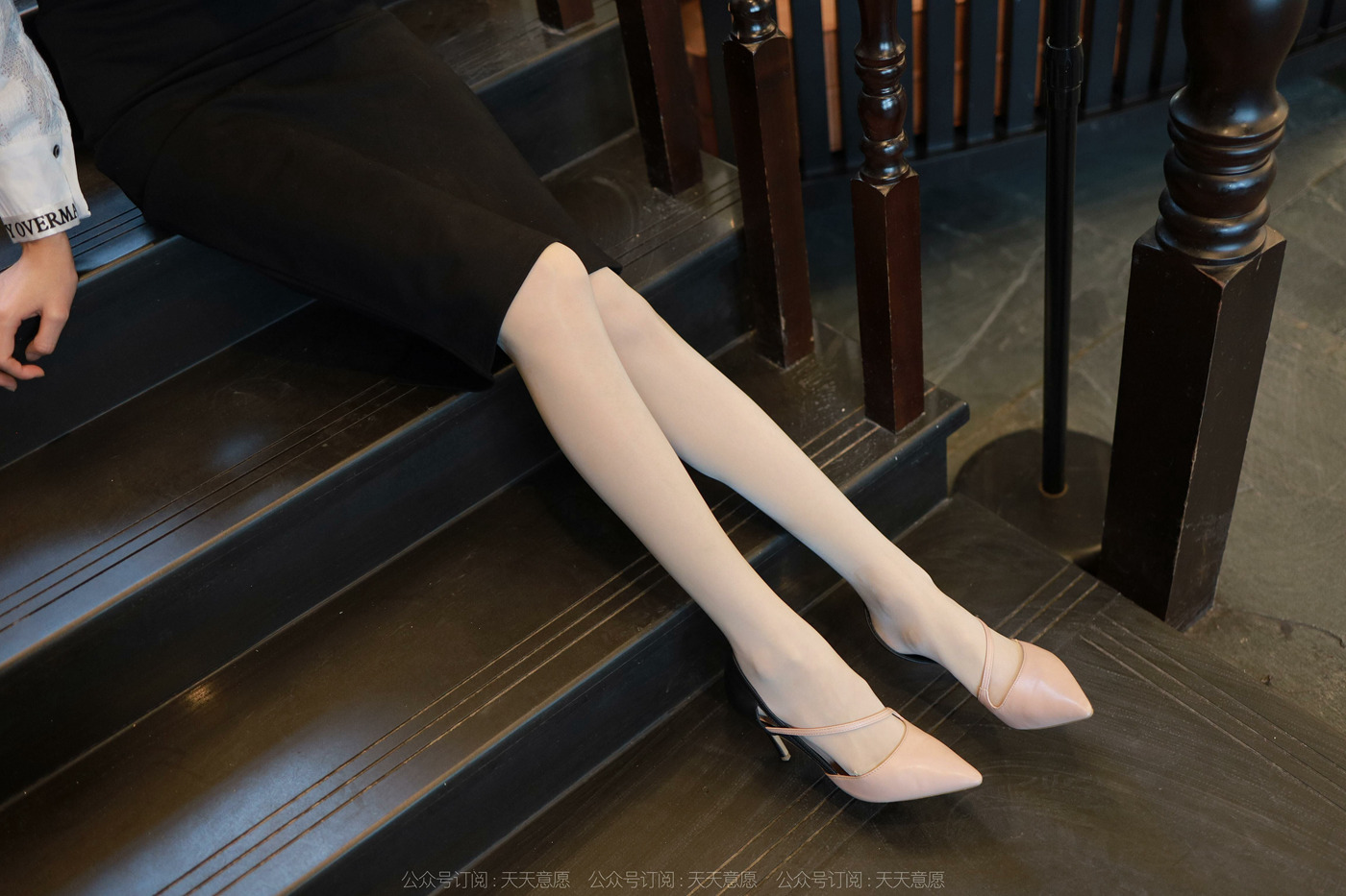 图片[23]-[IESS异思趣向] 2022.01.01 丝享家981：团团《气质一步裙》[91P] – 速更版-美库