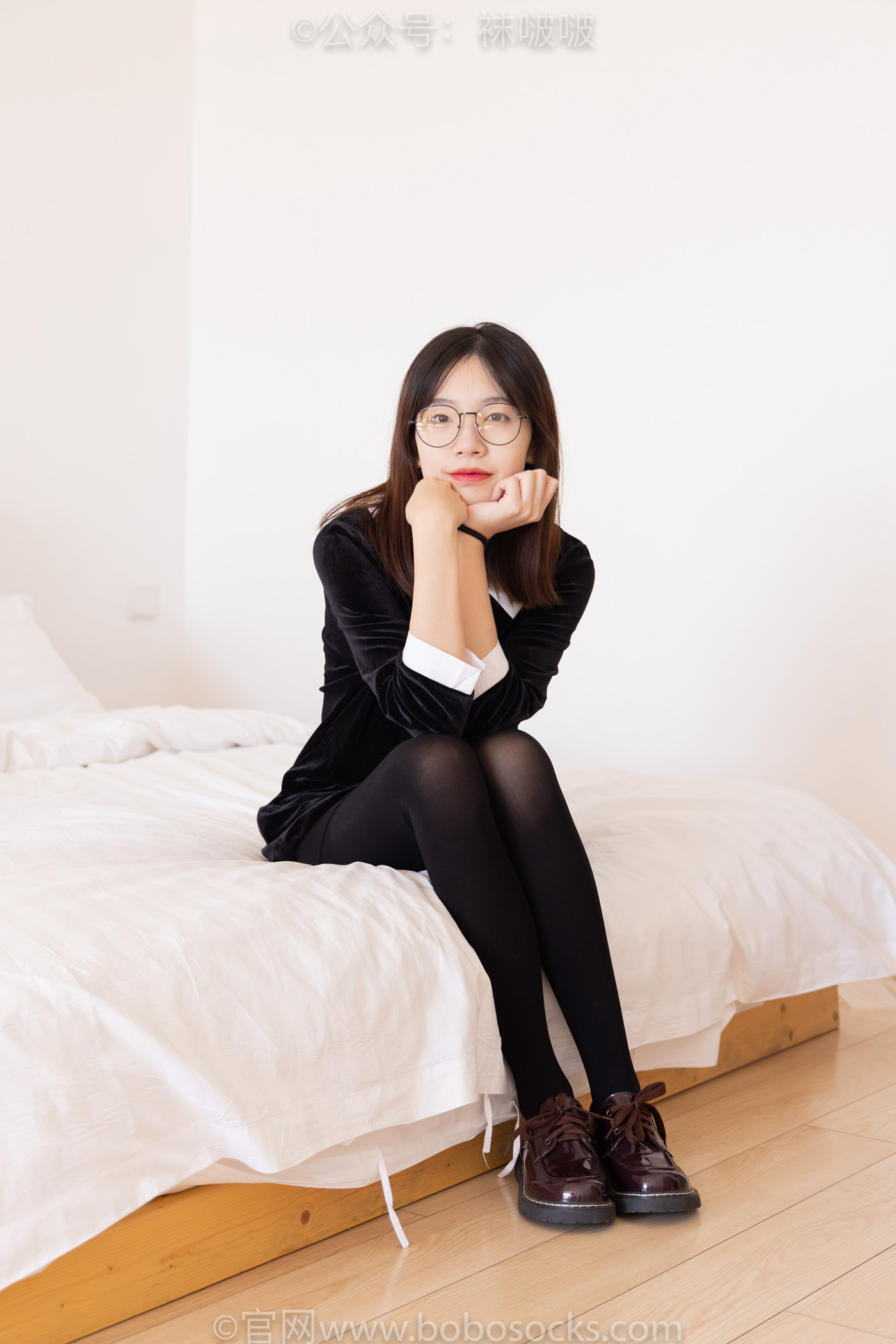 图片[143]-[BoBoSocks袜啵啵]NO.053 小甜豆-皮鞋、厚黑丝、黑色蕾丝船袜[143P] – 速更版-美库