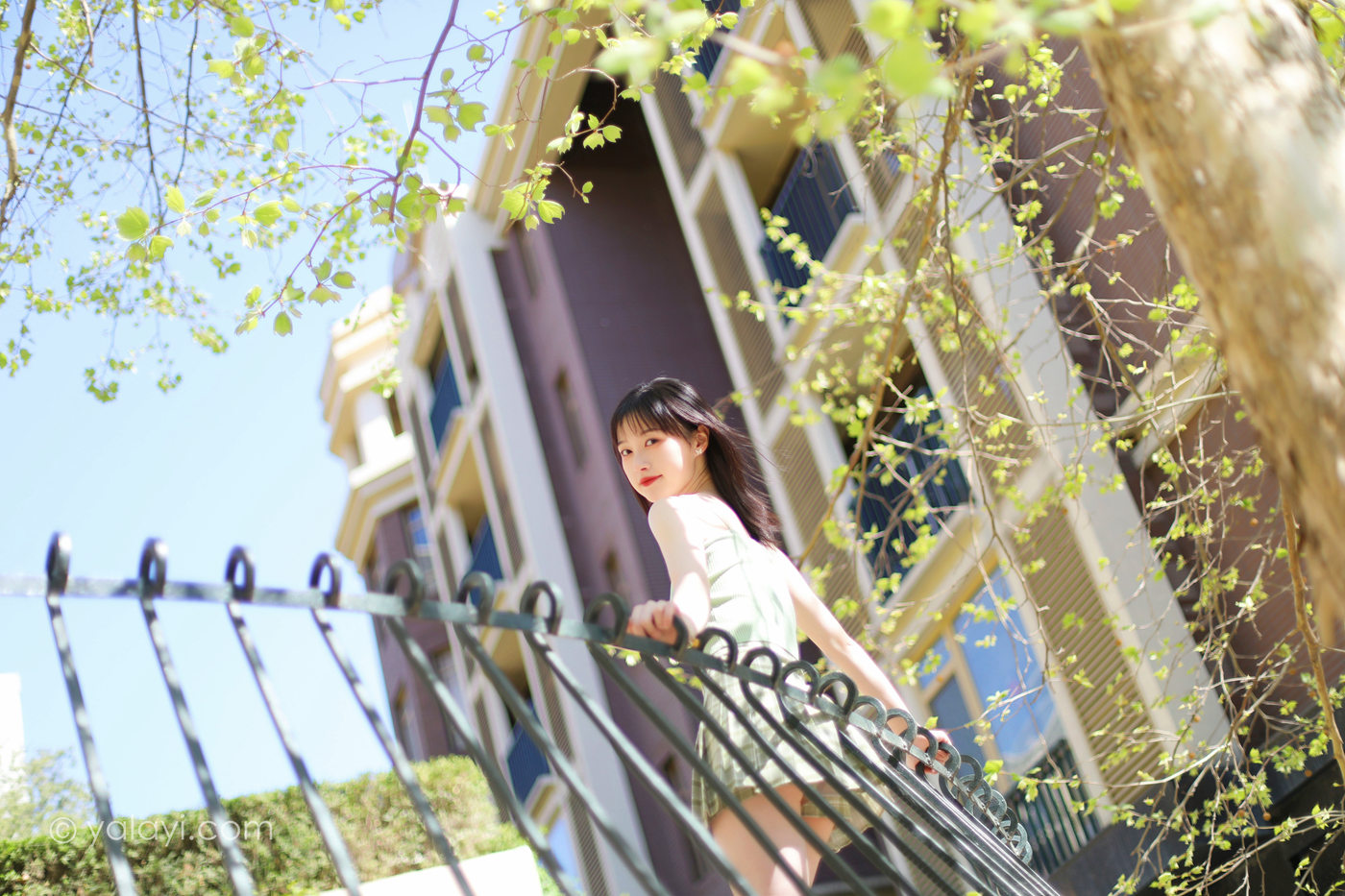 图片[42]-[YALAYI雅拉伊] 2022.04.23 NO.923 春柔 京京[47P] – 速更版-美库