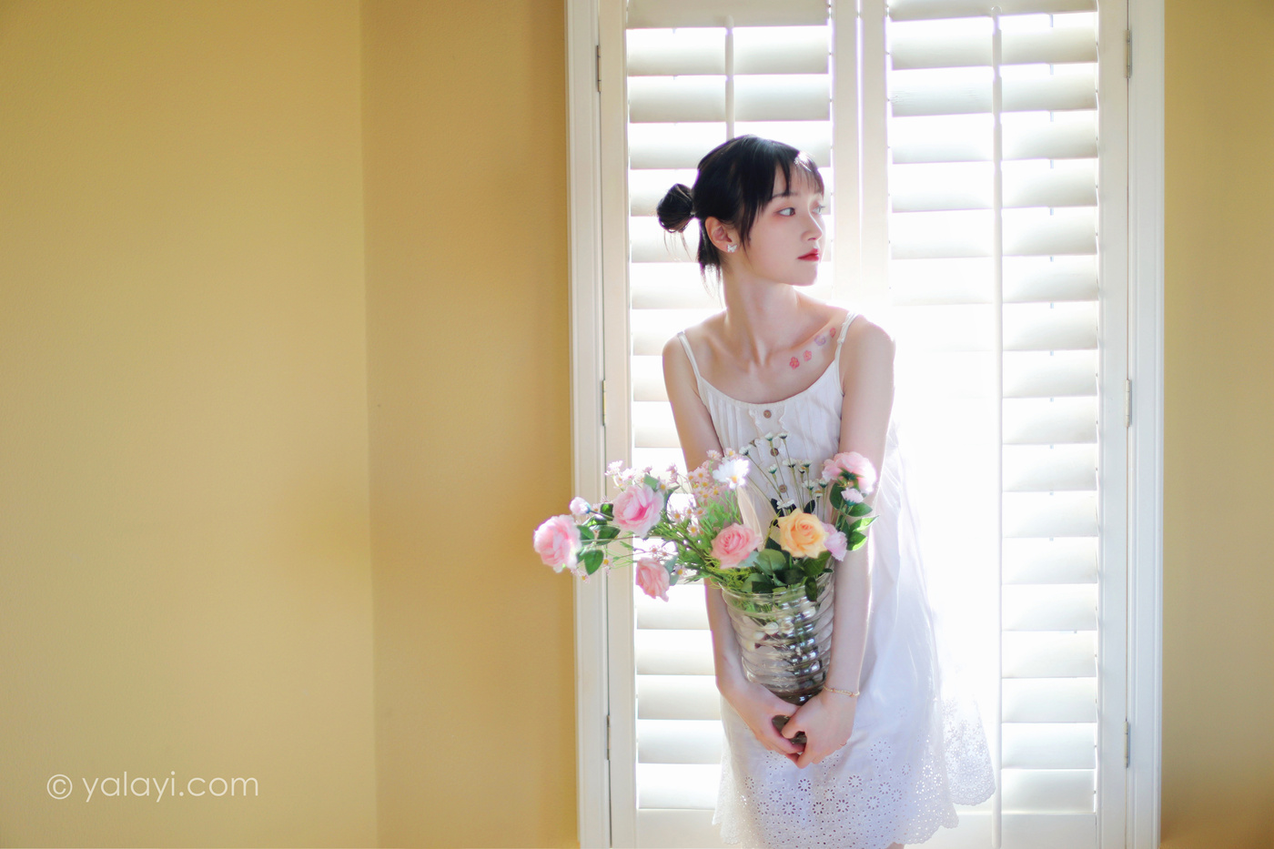 图片[11]-[YALAYI雅拉伊] 2022.05.11 NO.930 光影零乱 京京[42P] – 速更版-美库