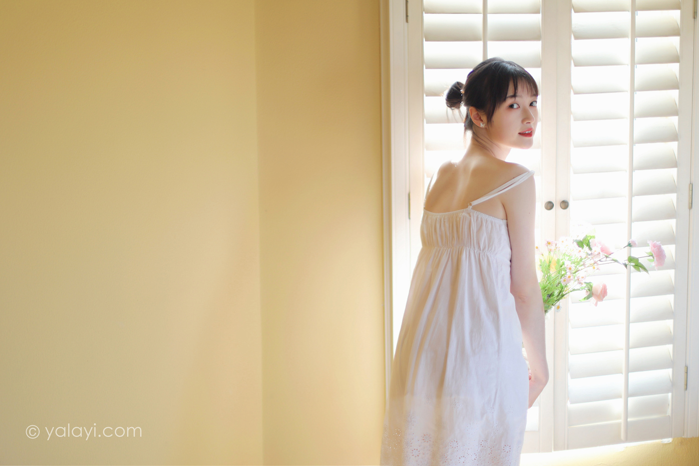 图片[13]-[YALAYI雅拉伊] 2022.05.11 NO.930 光影零乱 京京[42P] – 速更版-美库