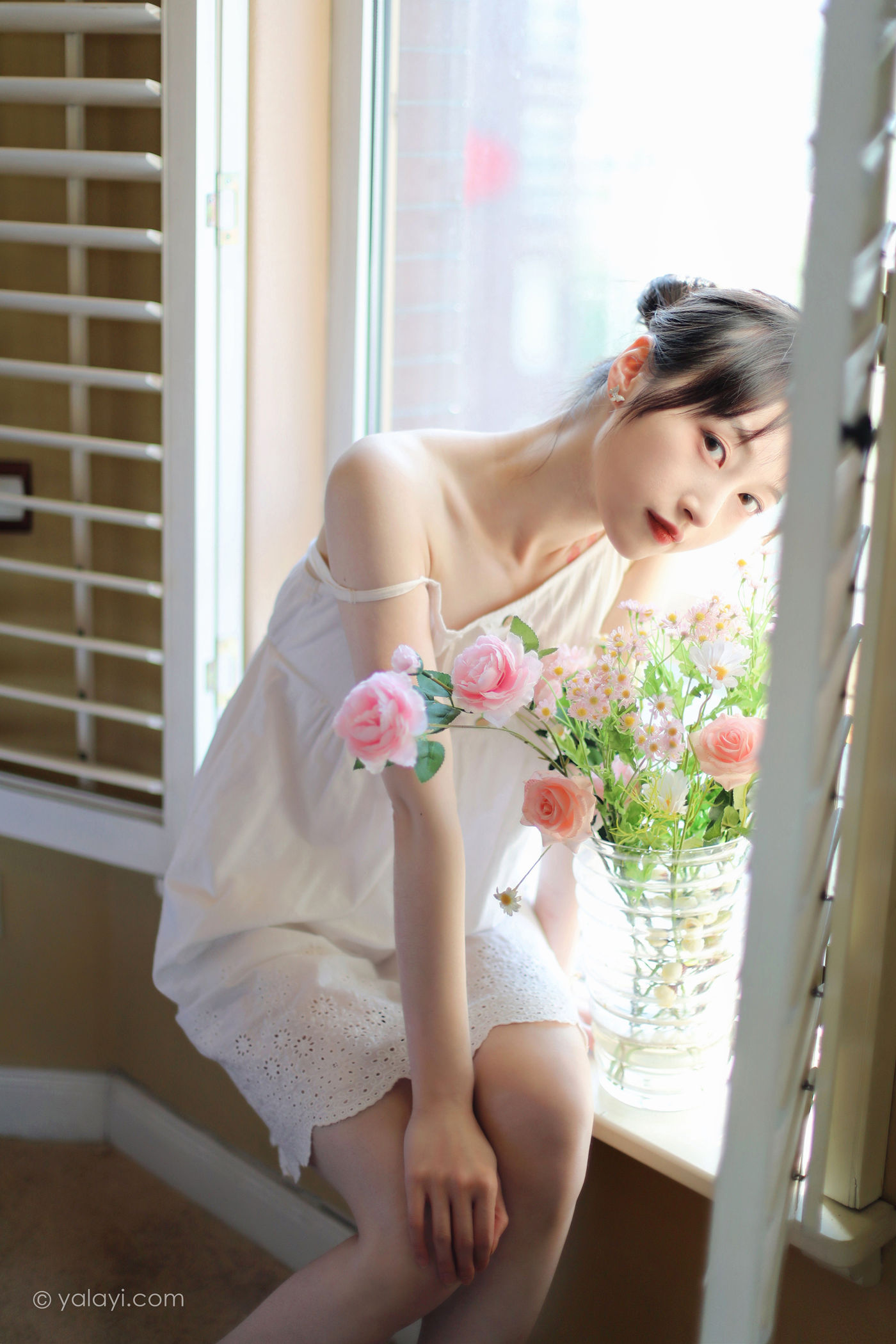 图片[17]-[YALAYI雅拉伊] 2022.05.11 NO.930 光影零乱 京京[42P] – 速更版-美库