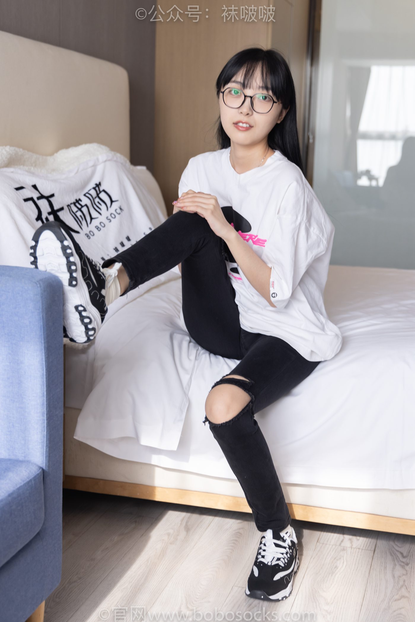 图片[16]-[BoBoSocks袜啵啵]NO.055 稚予-斯凯奇运动鞋、白棉袜、黑棉袜[139P] – 速更版-美库