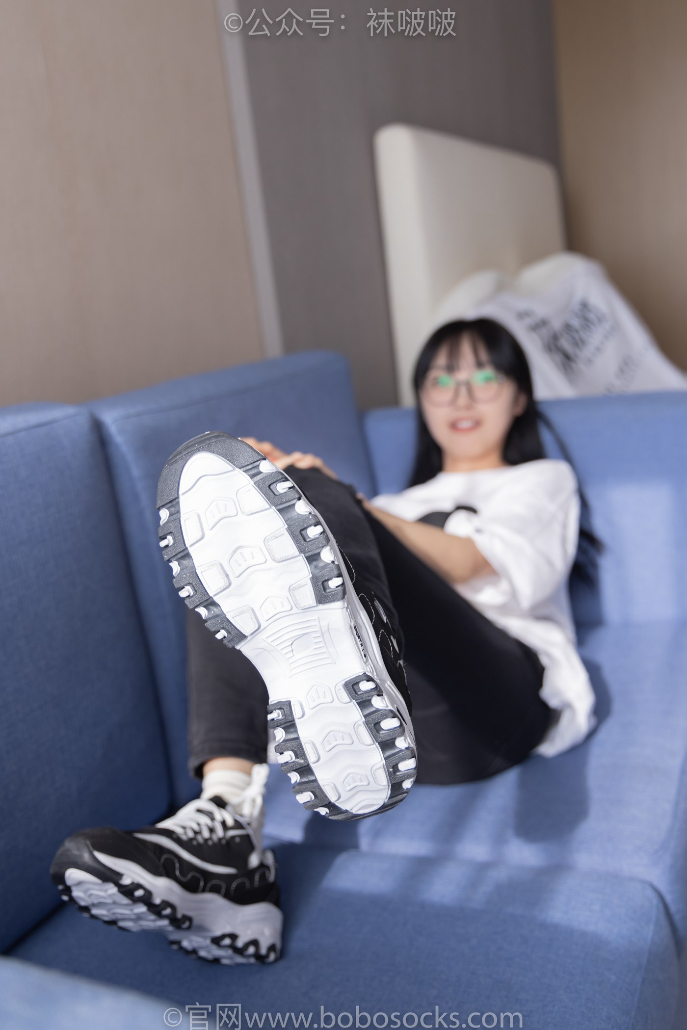 图片[21]-[BoBoSocks袜啵啵]NO.055 稚予-斯凯奇运动鞋、白棉袜、黑棉袜[139P] – 速更版-美库