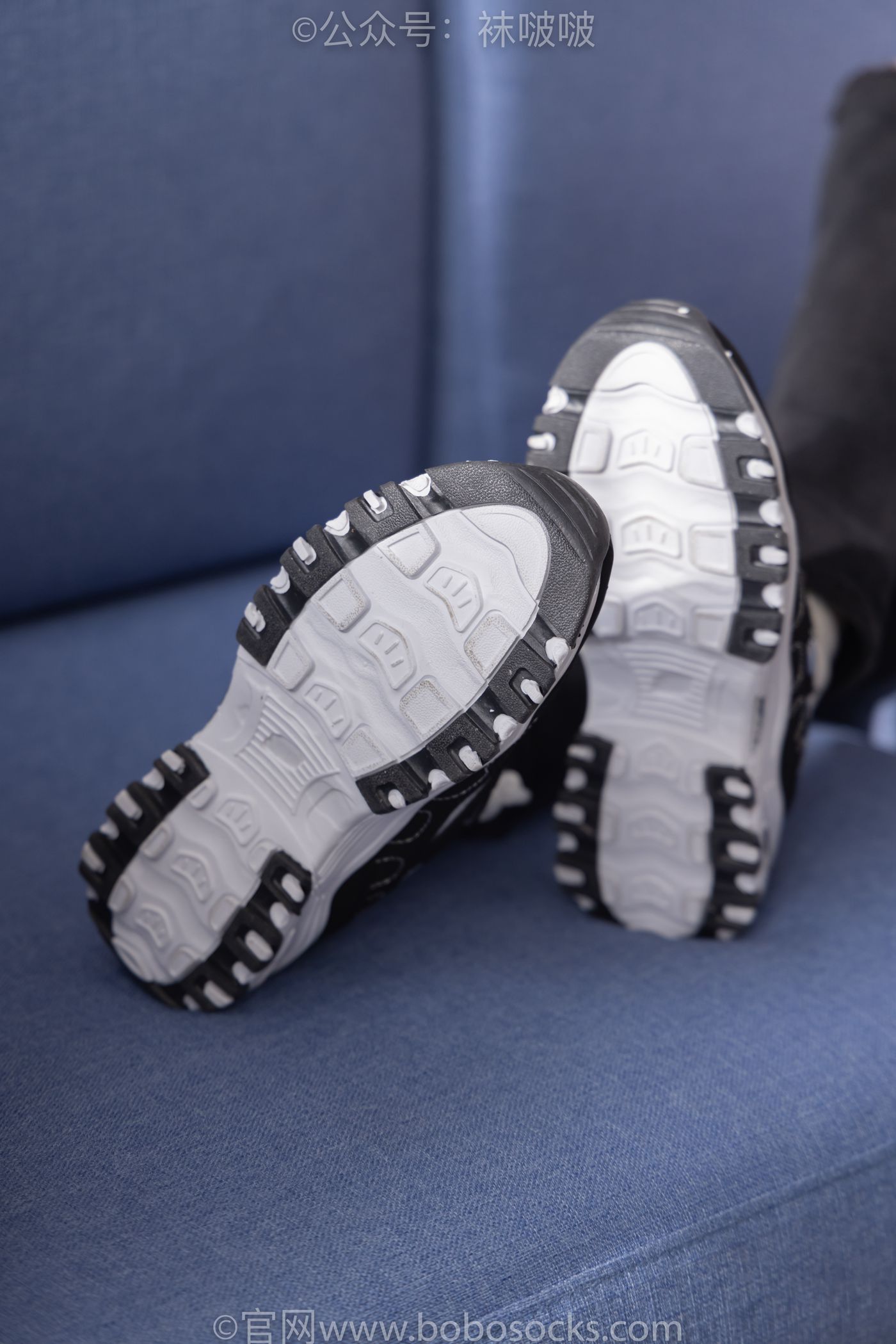 图片[28]-[BoBoSocks袜啵啵]NO.055 稚予-斯凯奇运动鞋、白棉袜、黑棉袜[139P] – 速更版-美库