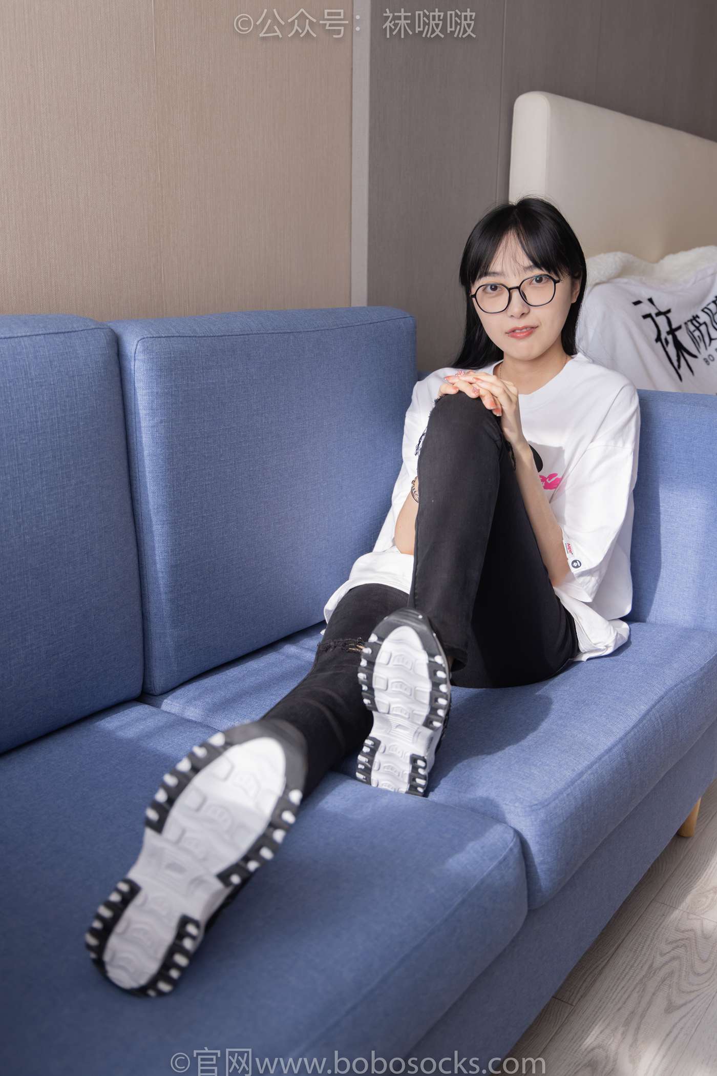 图片[31]-[BoBoSocks袜啵啵]NO.055 稚予-斯凯奇运动鞋、白棉袜、黑棉袜[139P] – 速更版-美库