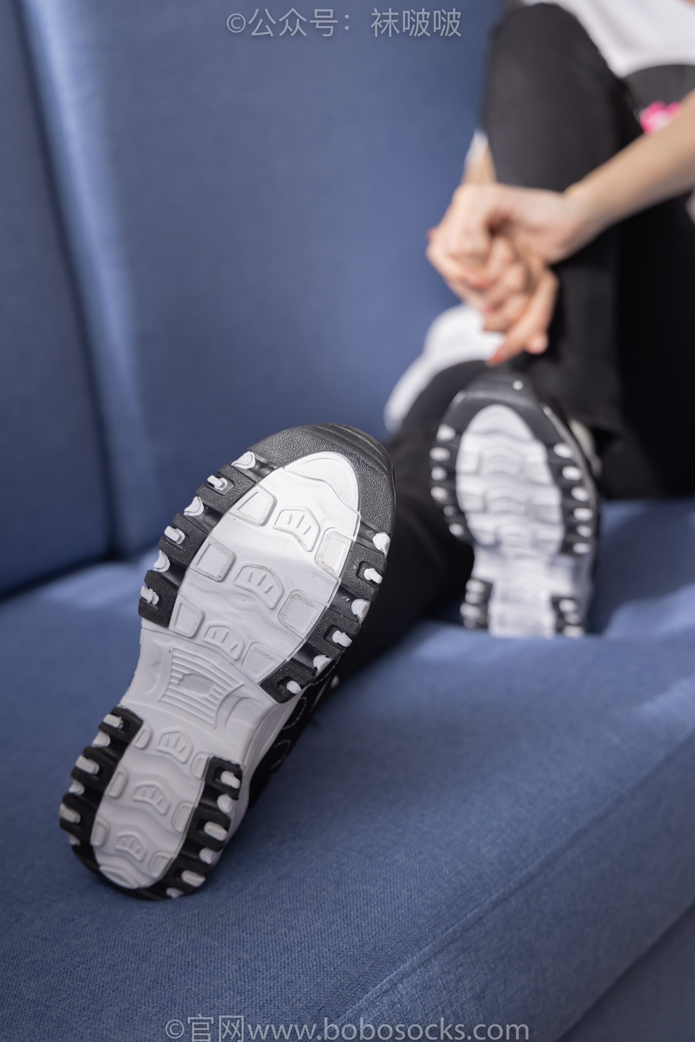 图片[32]-[BoBoSocks袜啵啵]NO.055 稚予-斯凯奇运动鞋、白棉袜、黑棉袜[139P] – 速更版-美库