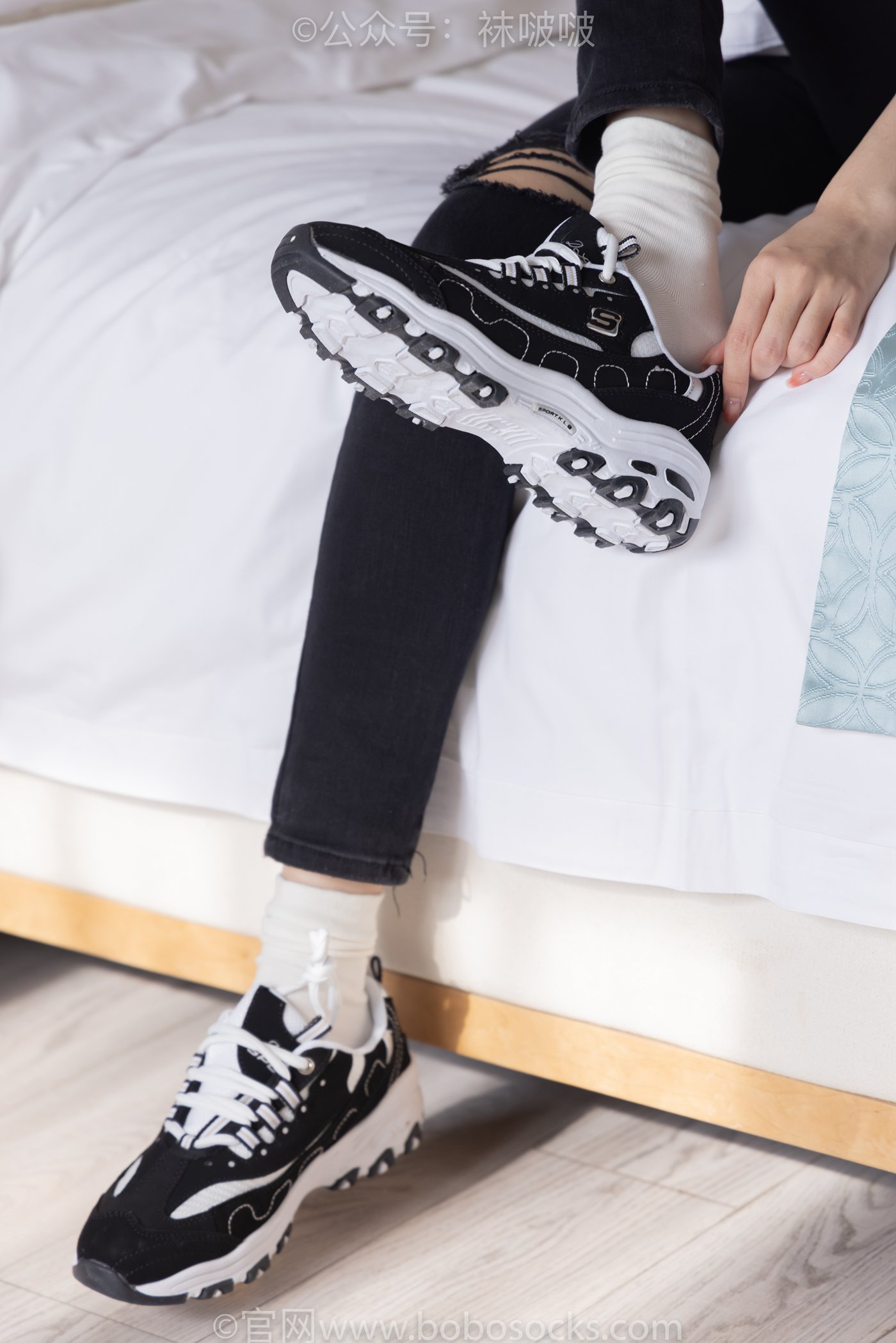 图片[40]-[BoBoSocks袜啵啵]NO.055 稚予-斯凯奇运动鞋、白棉袜、黑棉袜[139P] – 速更版-美库
