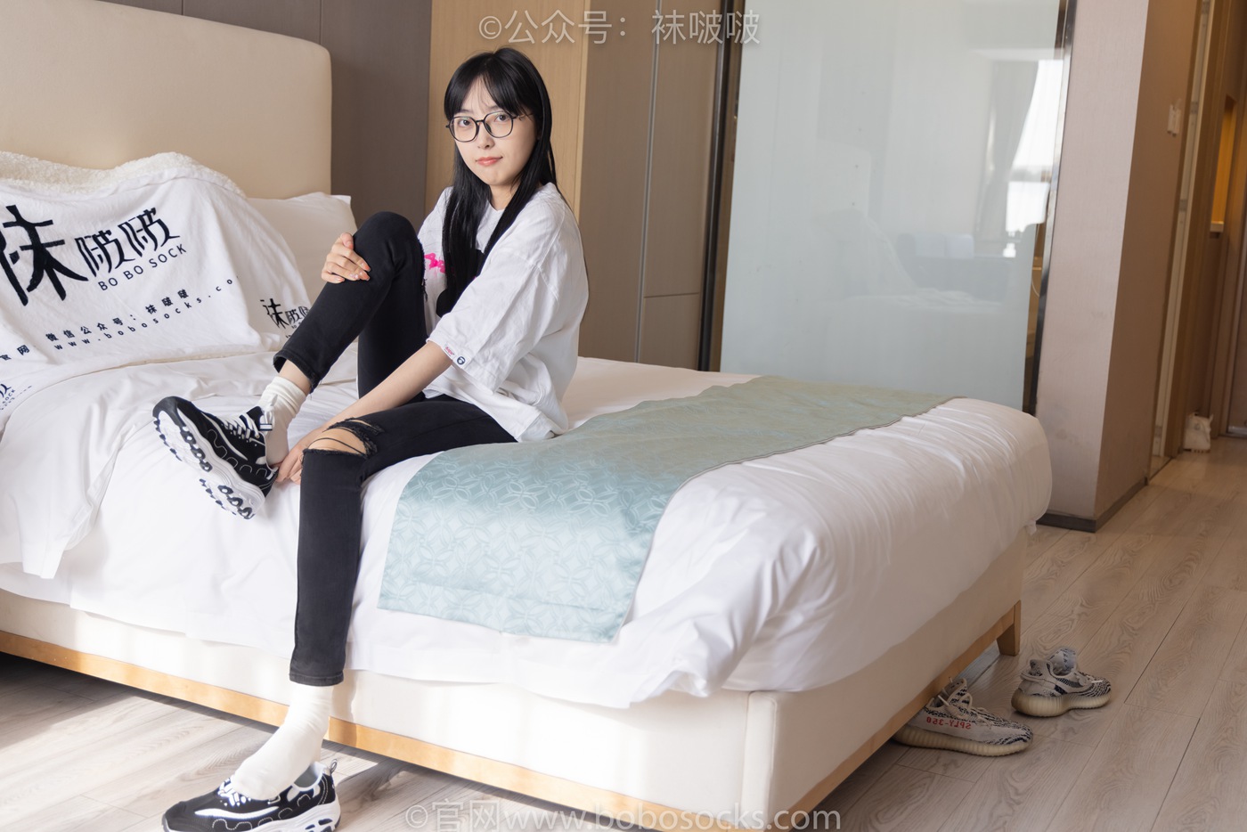 图片[44]-[BoBoSocks袜啵啵]NO.055 稚予-斯凯奇运动鞋、白棉袜、黑棉袜[139P] – 速更版-美库