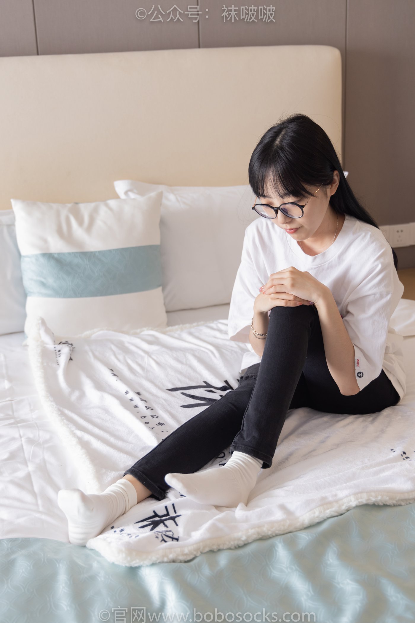 图片[46]-[BoBoSocks袜啵啵]NO.055 稚予-斯凯奇运动鞋、白棉袜、黑棉袜[139P] – 速更版-美库