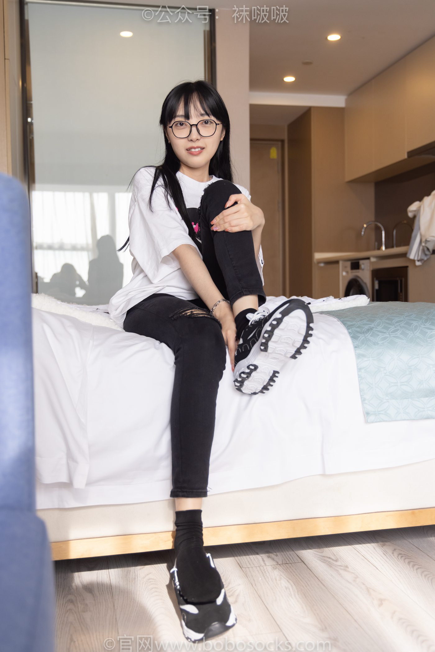 图片[96]-[BoBoSocks袜啵啵]NO.055 稚予-斯凯奇运动鞋、白棉袜、黑棉袜[139P] – 速更版-美库