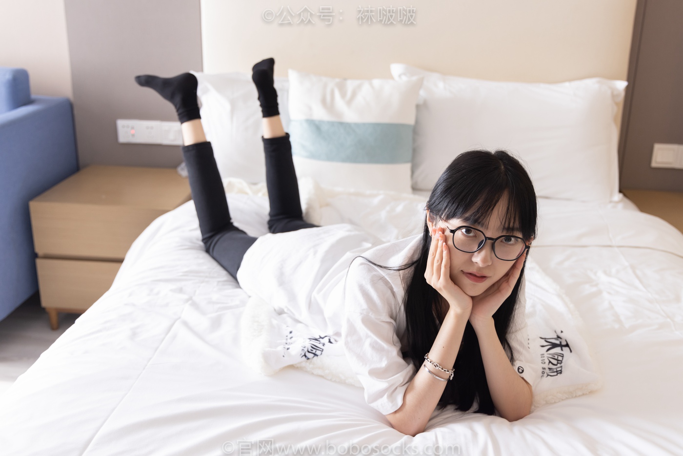 图片[120]-[BoBoSocks袜啵啵]NO.055 稚予-斯凯奇运动鞋、白棉袜、黑棉袜[139P] – 速更版-美库