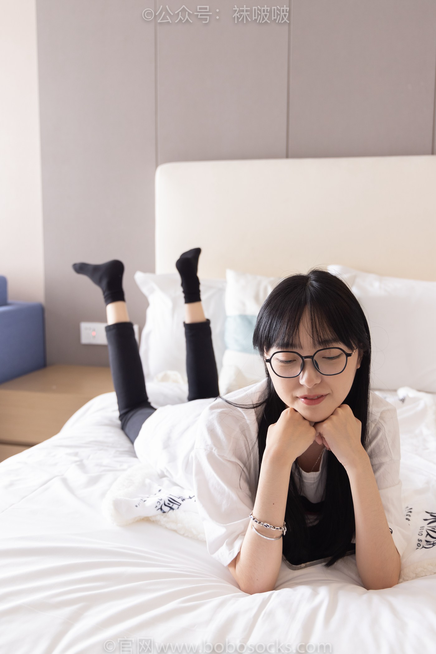 图片[121]-[BoBoSocks袜啵啵]NO.055 稚予-斯凯奇运动鞋、白棉袜、黑棉袜[139P] – 速更版-美库