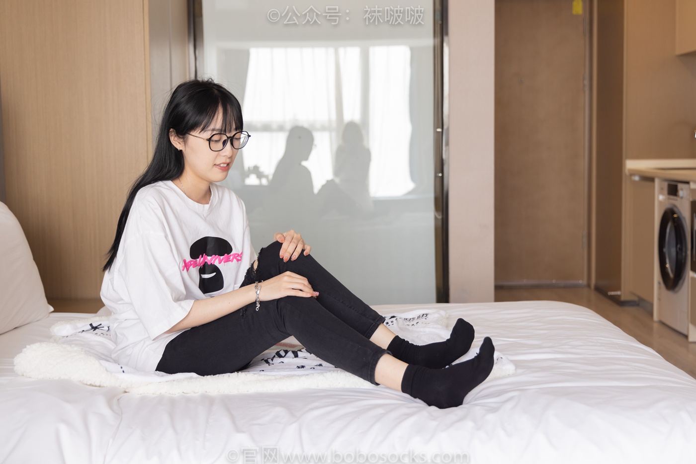 图片[127]-[BoBoSocks袜啵啵]NO.055 稚予-斯凯奇运动鞋、白棉袜、黑棉袜[139P] – 速更版-美库