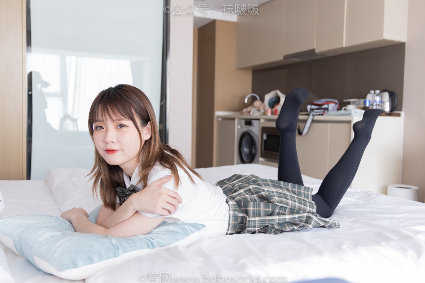 图片[94]-[BoBoSocks袜啵啵]NO.056 朵朵-JK制服、皮鞋、厚黑丝[135P] – 速更版-美库