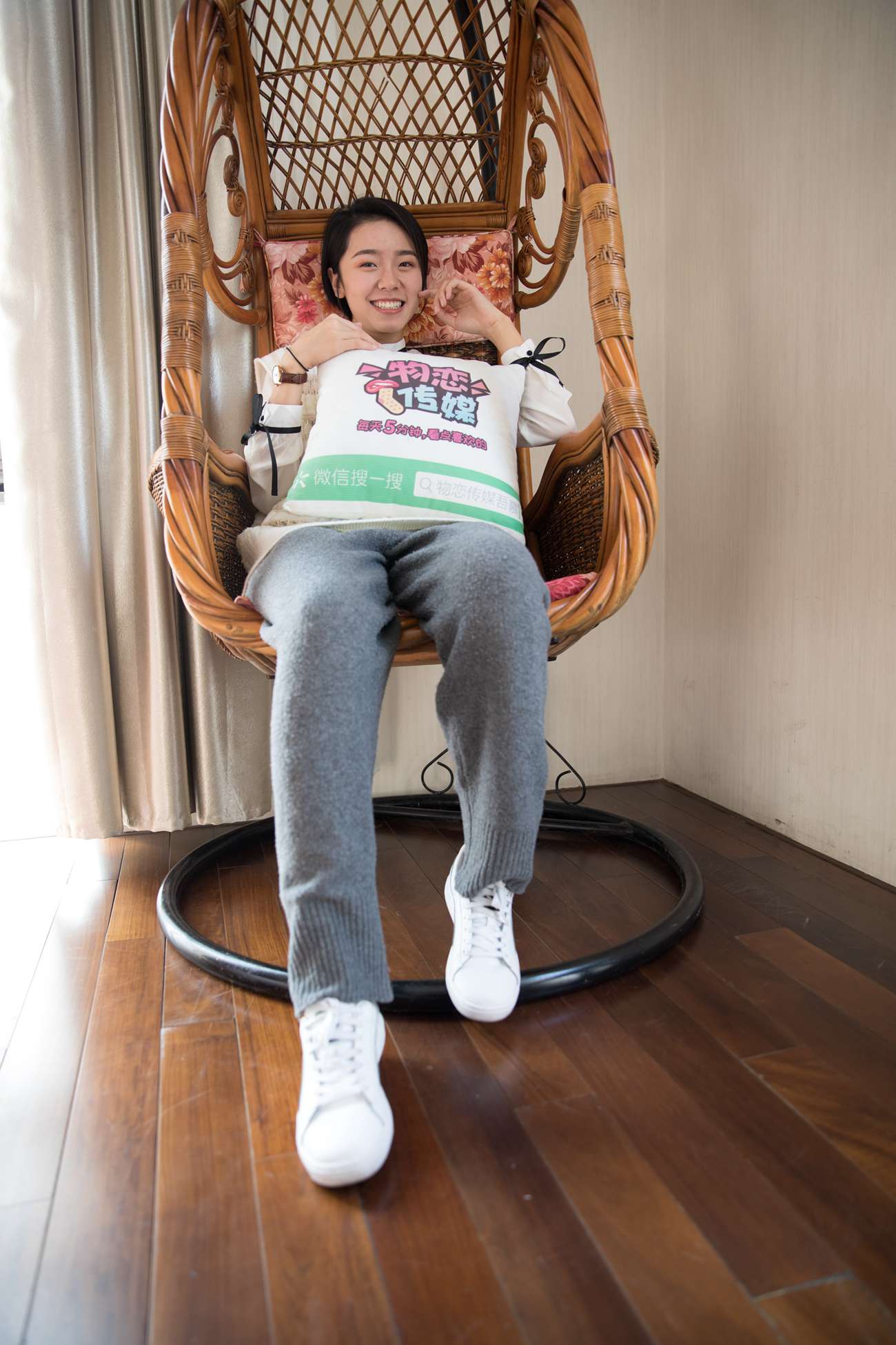 图片[35]-勿恋传媒 No.393 小飞-星星船 [148P] – 速更版-美库