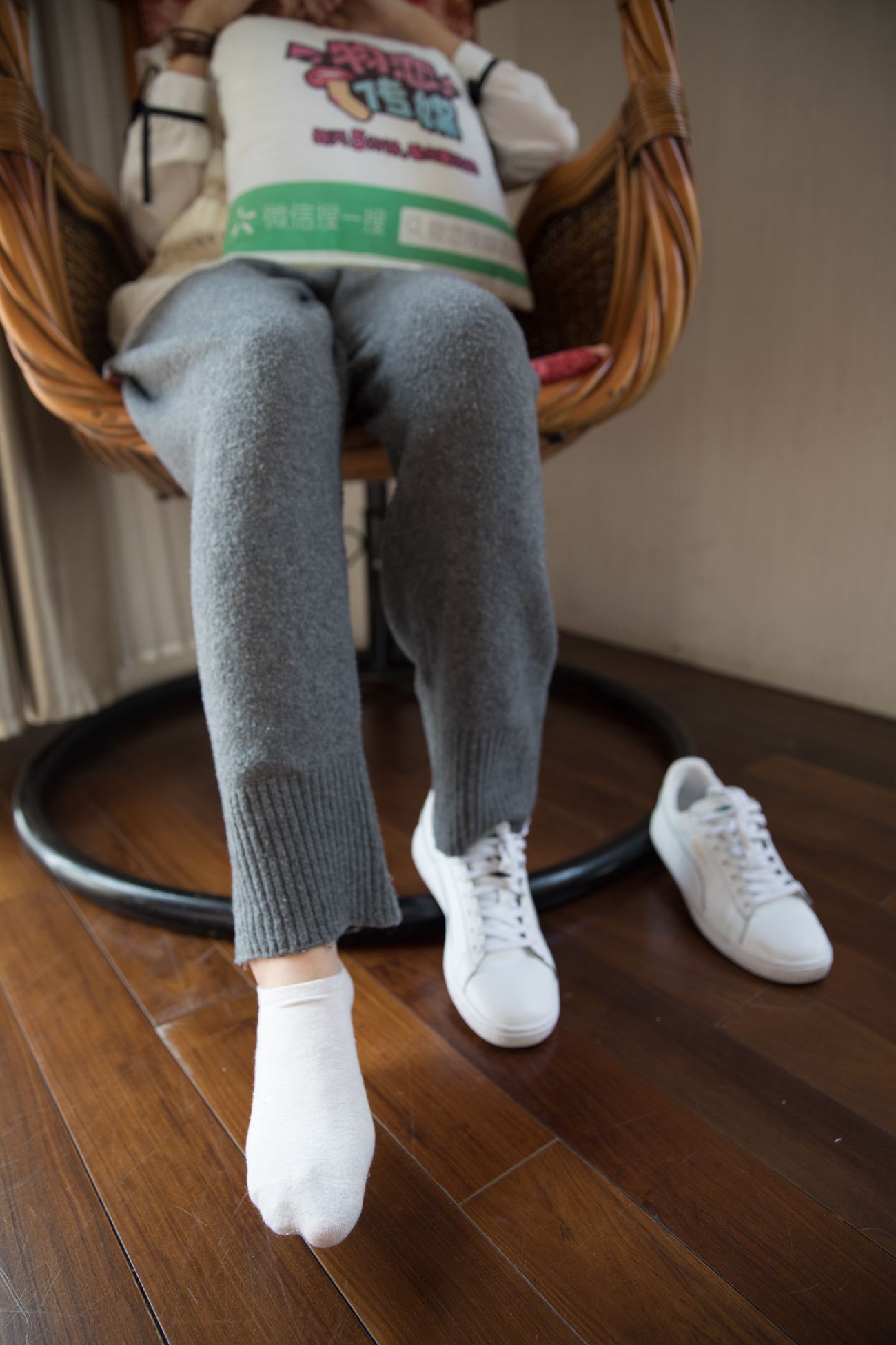 图片[48]-勿恋传媒 No.393 小飞-星星船 [148P] – 速更版-美库