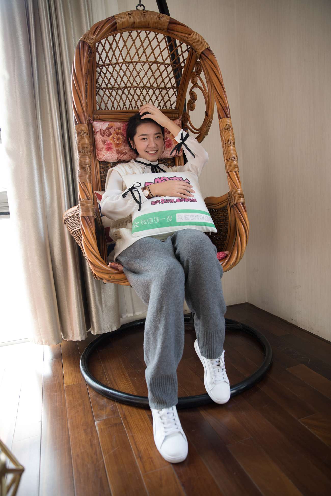 图片[146]-勿恋传媒 No.393 小飞-星星船 [148P] – 速更版-美库