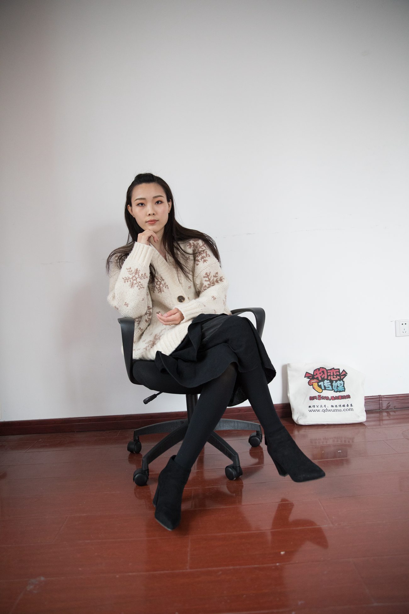 图片[10]-勿恋传媒 No.395 秀秀-温暖的雪 [147P] – 速更版-美库