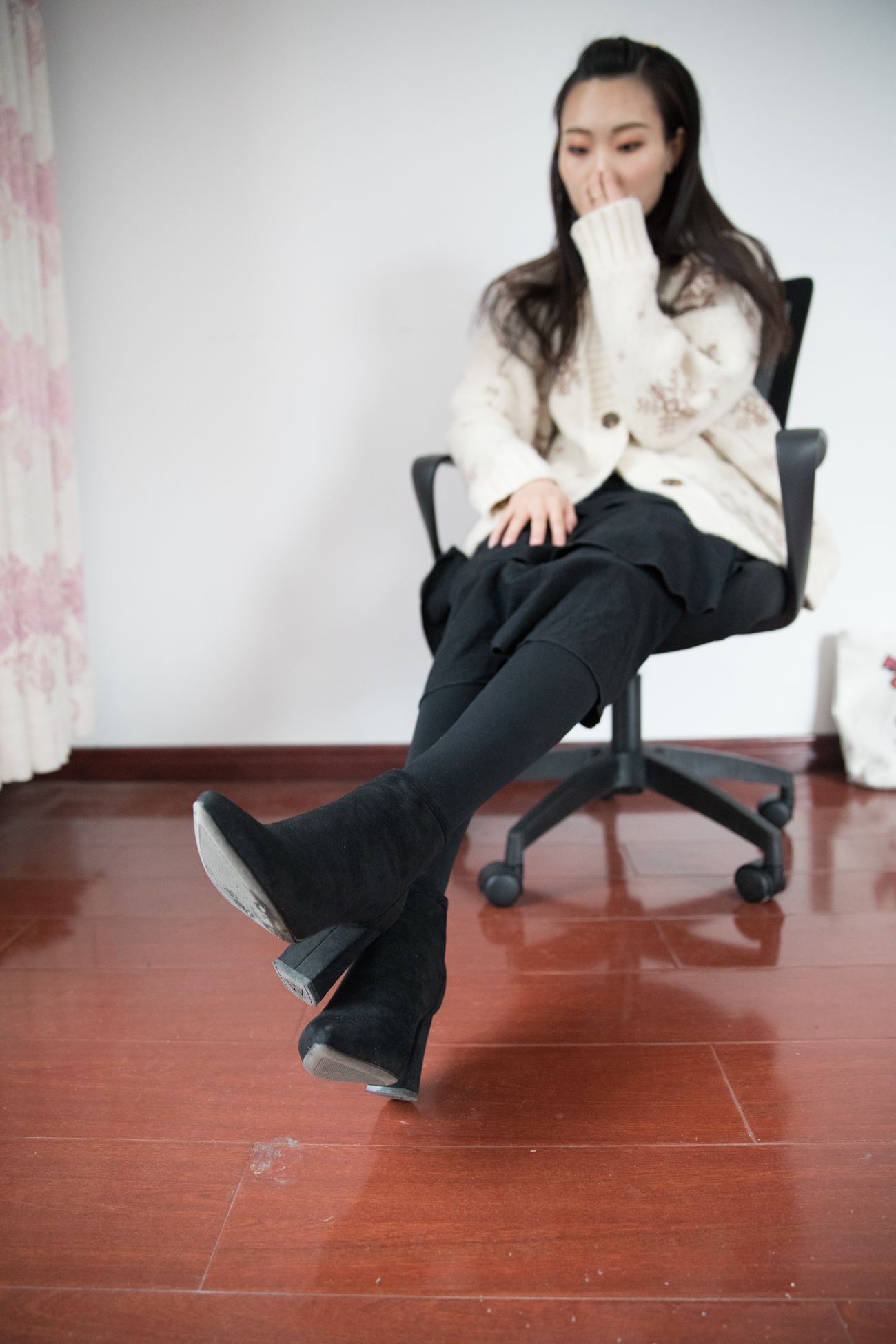 图片[17]-勿恋传媒 No.395 秀秀-温暖的雪 [147P] – 速更版-美库