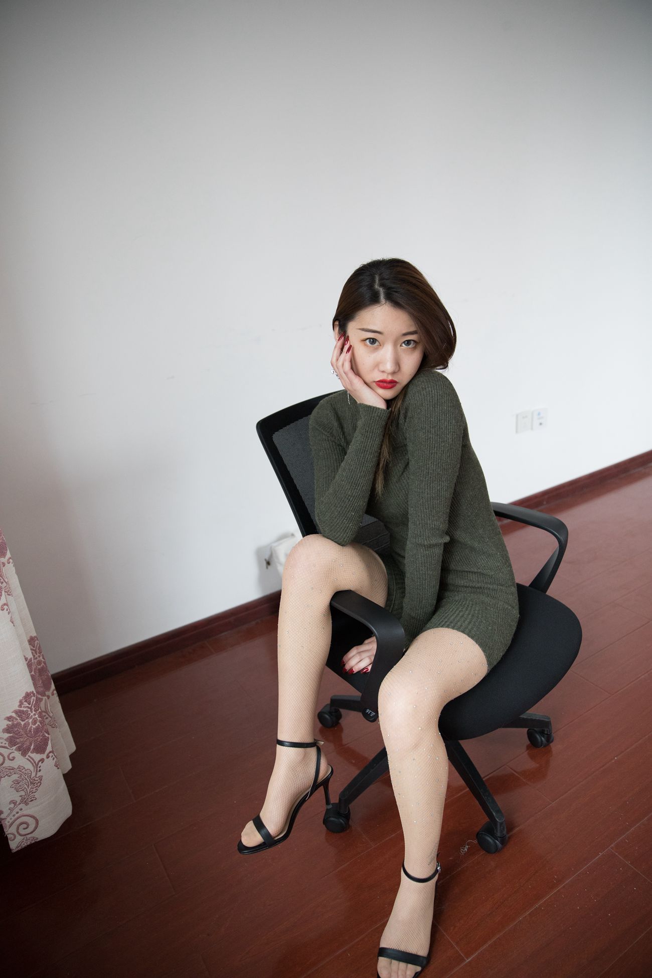 图片[60]-勿恋传媒 No.394 言言-夜太美 [125P] – 速更版-美库