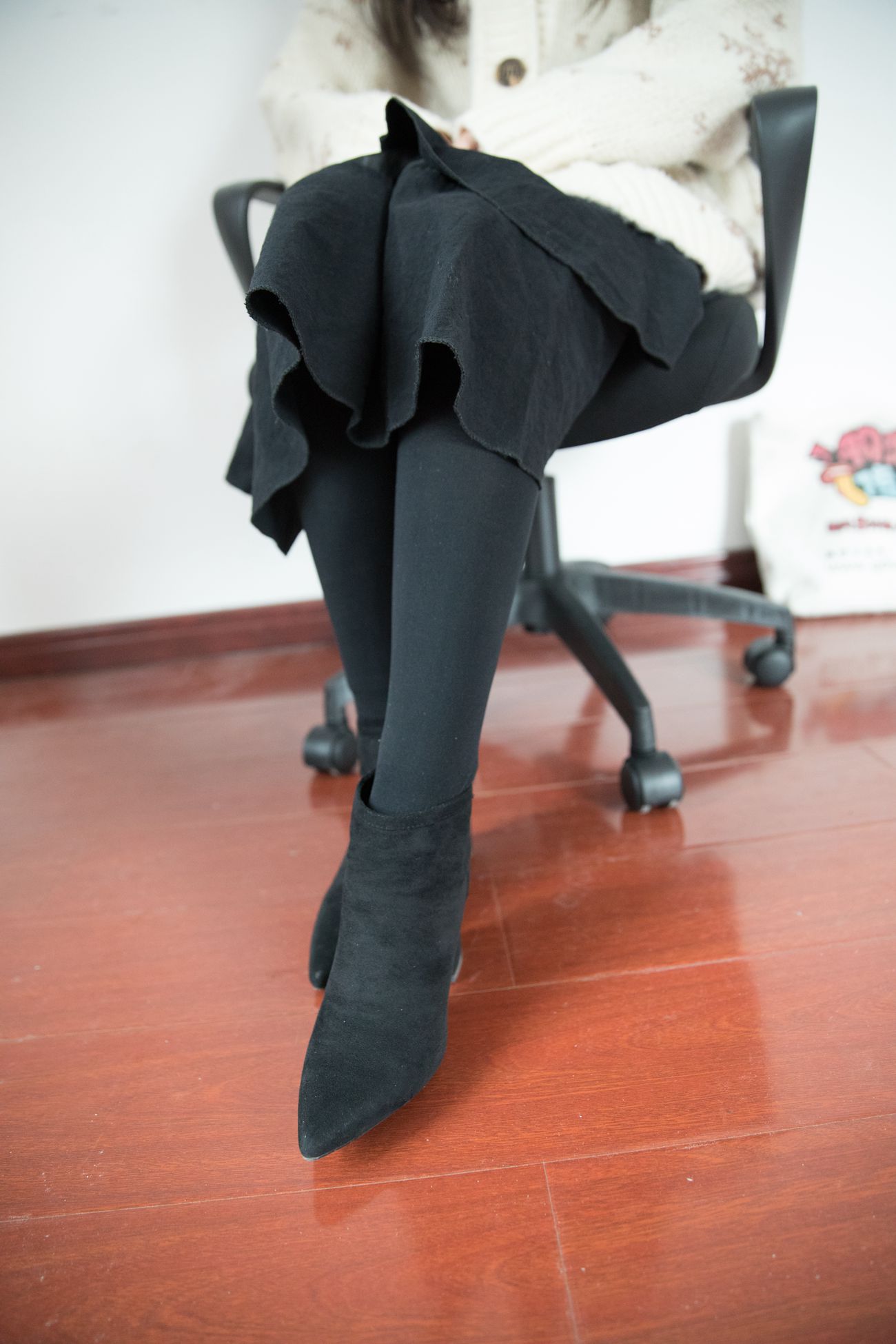 图片[31]-勿恋传媒 No.395 秀秀-温暖的雪 [147P] – 速更版-美库