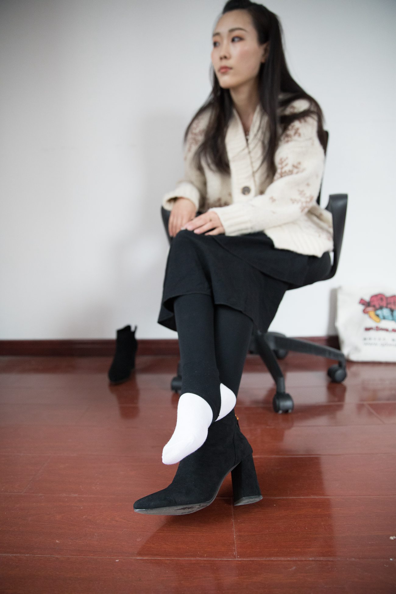 图片[41]-勿恋传媒 No.395 秀秀-温暖的雪 [147P] – 速更版-美库