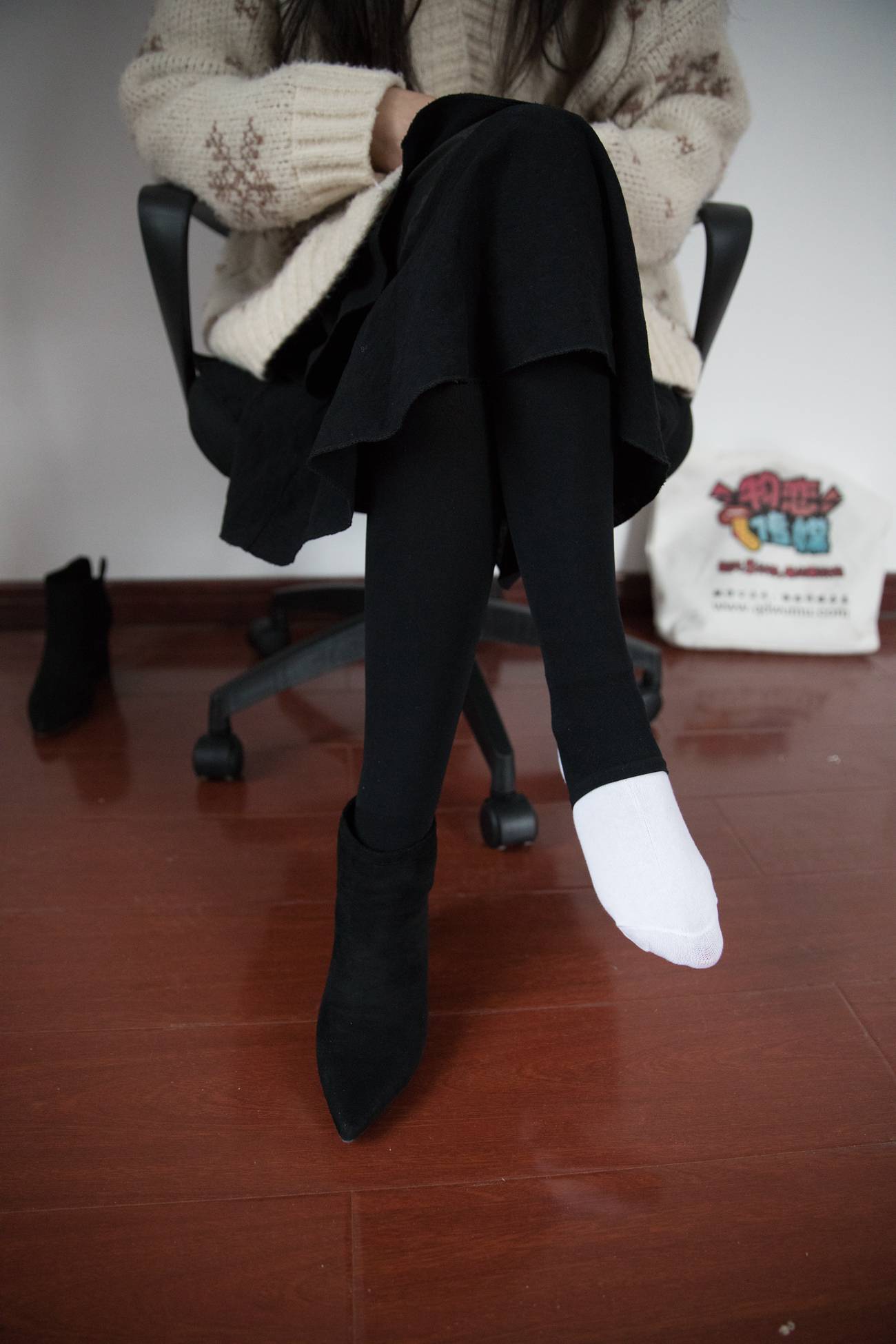 图片[46]-勿恋传媒 No.395 秀秀-温暖的雪 [147P] – 速更版-美库