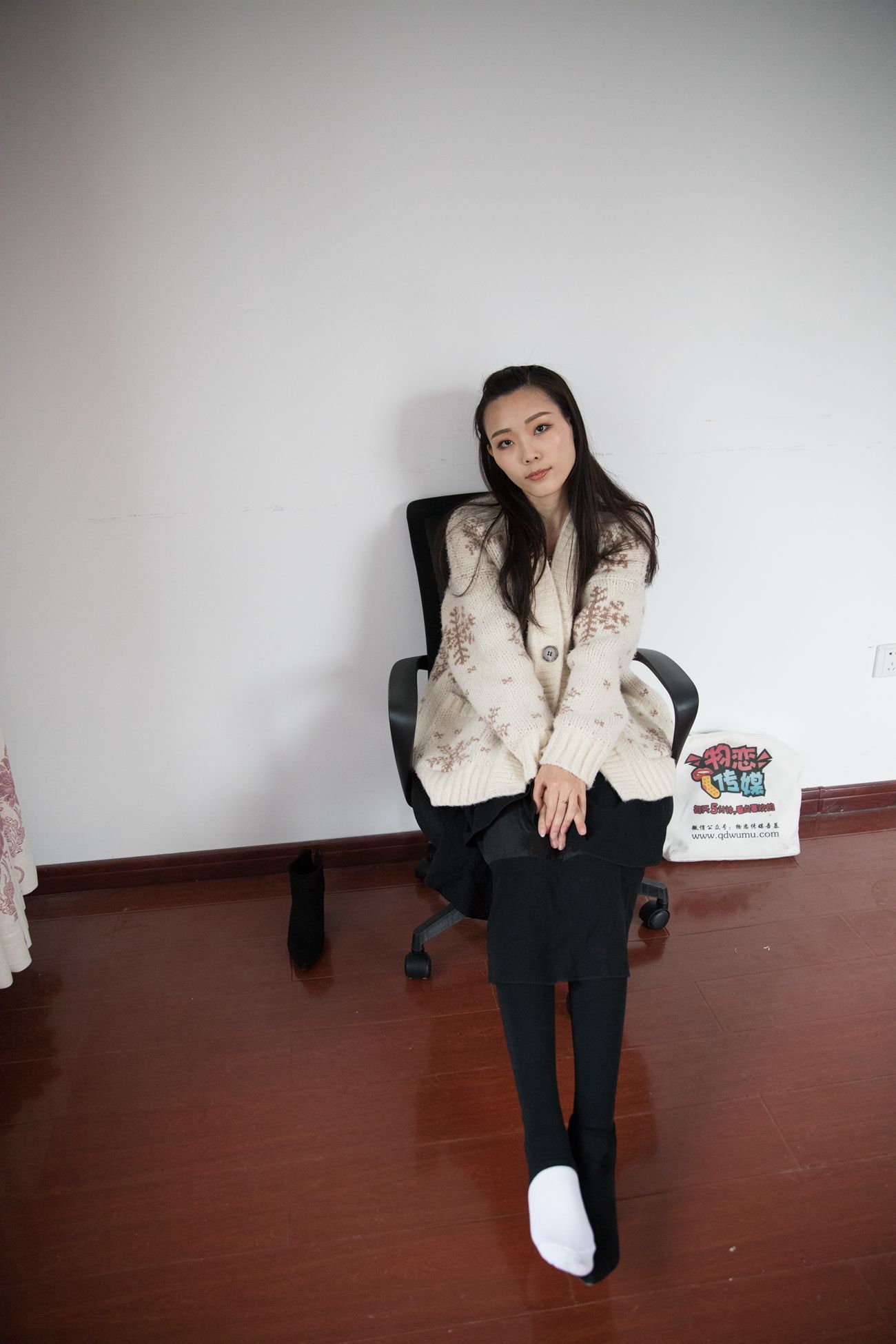 图片[49]-勿恋传媒 No.395 秀秀-温暖的雪 [147P] – 速更版-美库