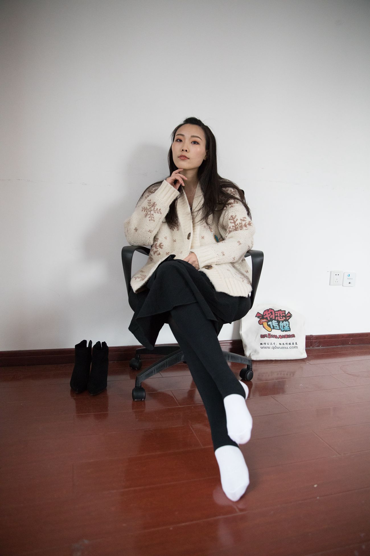 图片[63]-勿恋传媒 No.395 秀秀-温暖的雪 [147P] – 速更版-美库