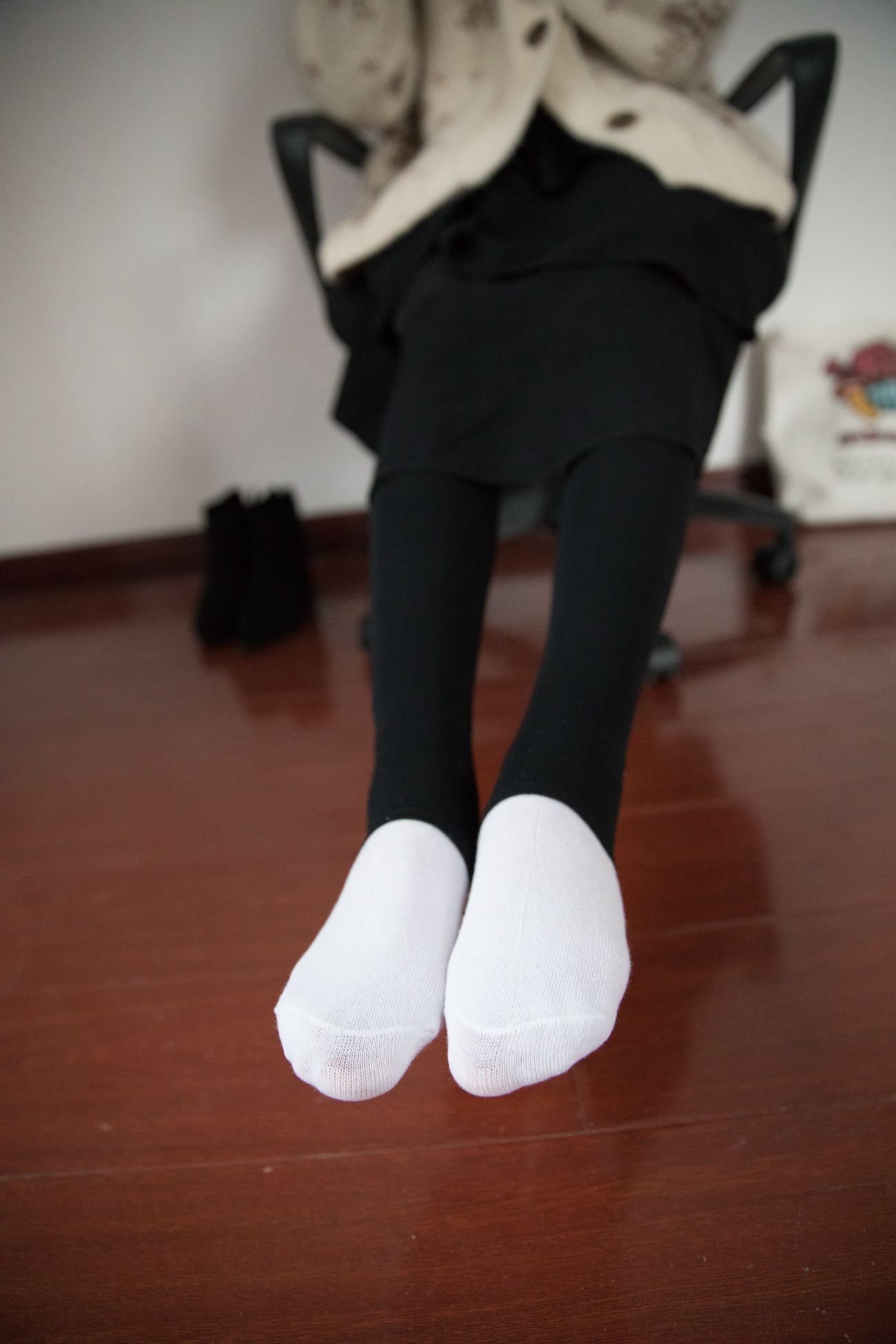 图片[84]-勿恋传媒 No.395 秀秀-温暖的雪 [147P] – 速更版-美库