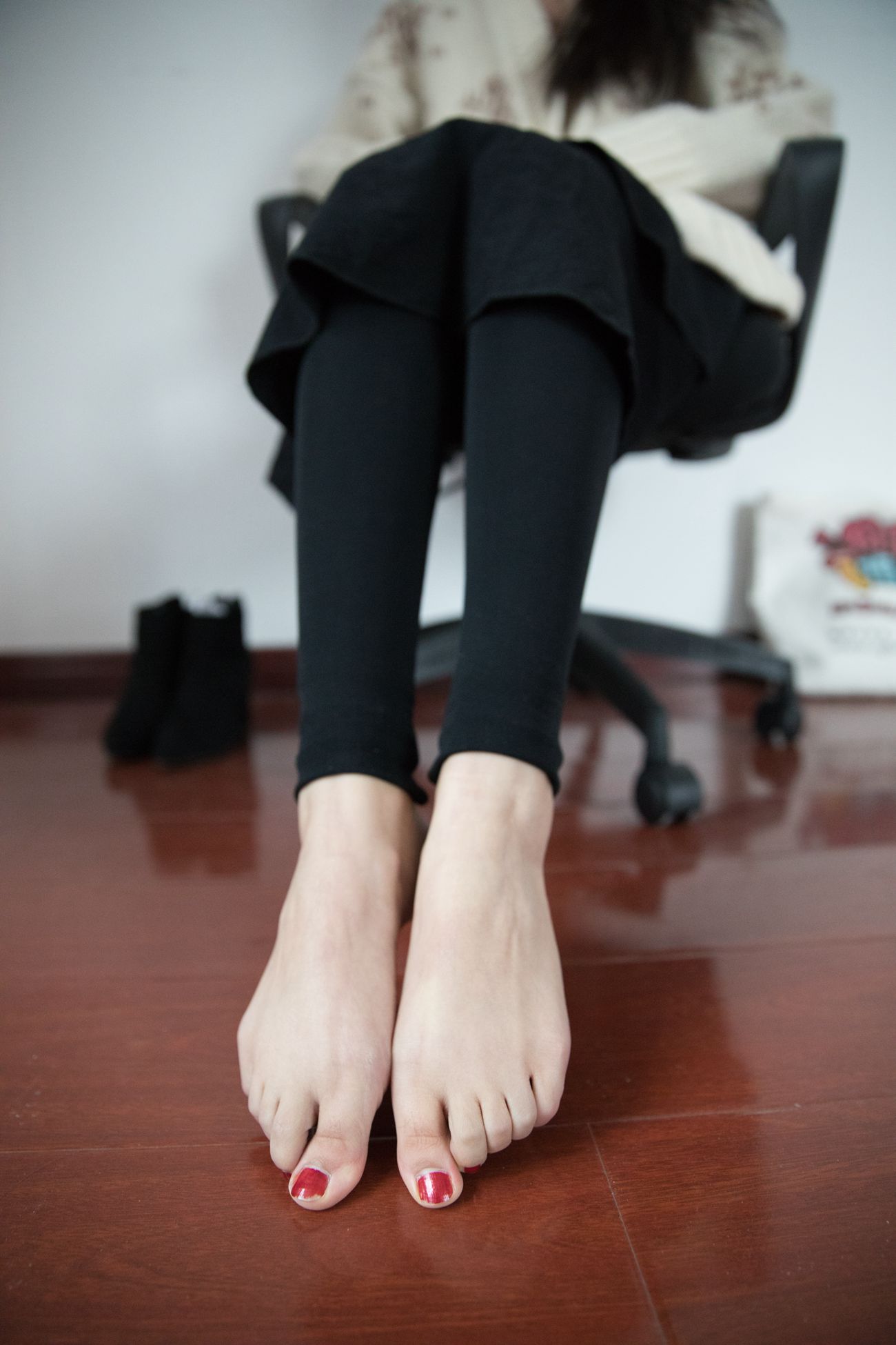 图片[119]-勿恋传媒 No.395 秀秀-温暖的雪 [147P] – 速更版-美库