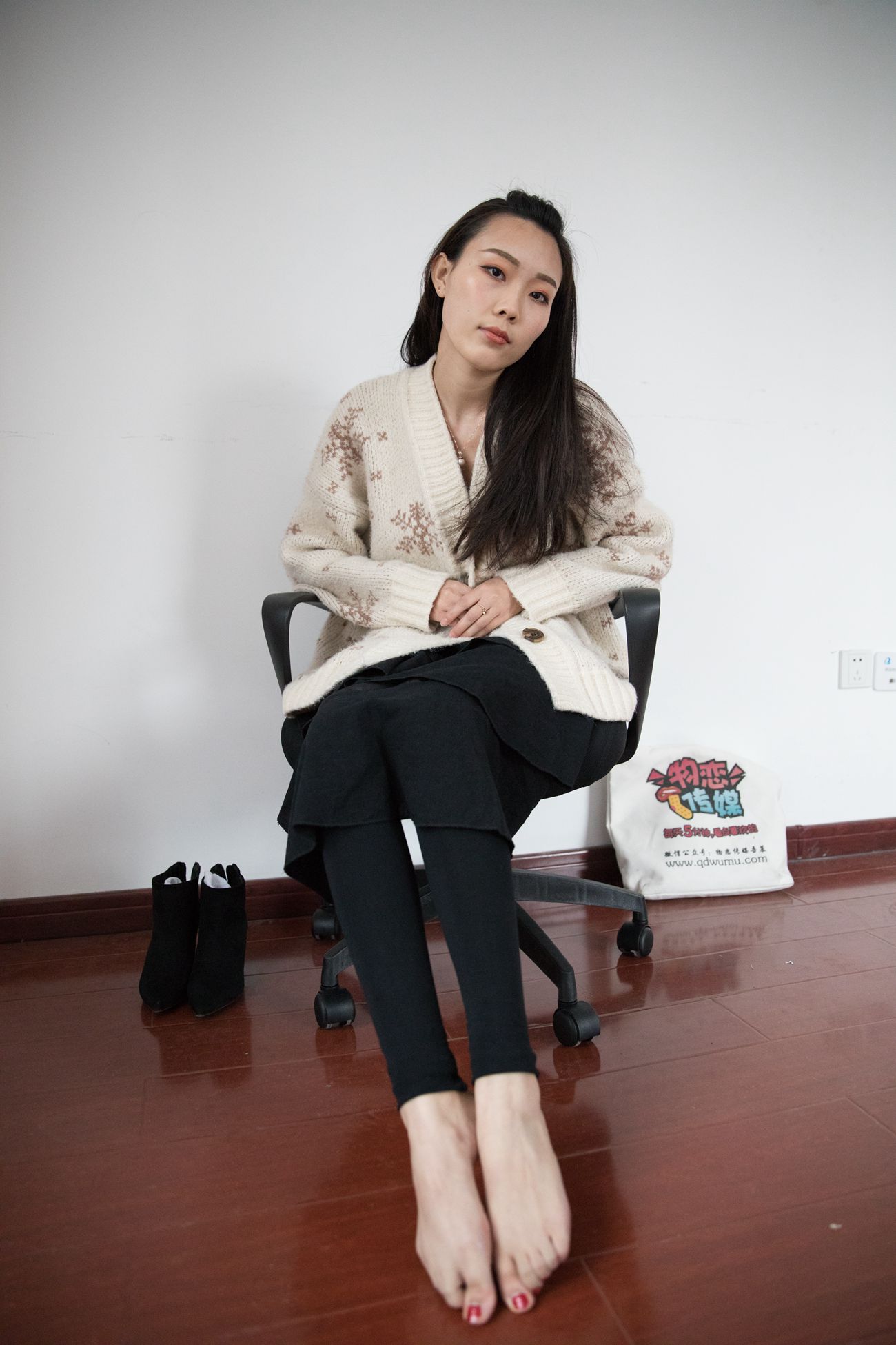 图片[120]-勿恋传媒 No.395 秀秀-温暖的雪 [147P] – 速更版-美库