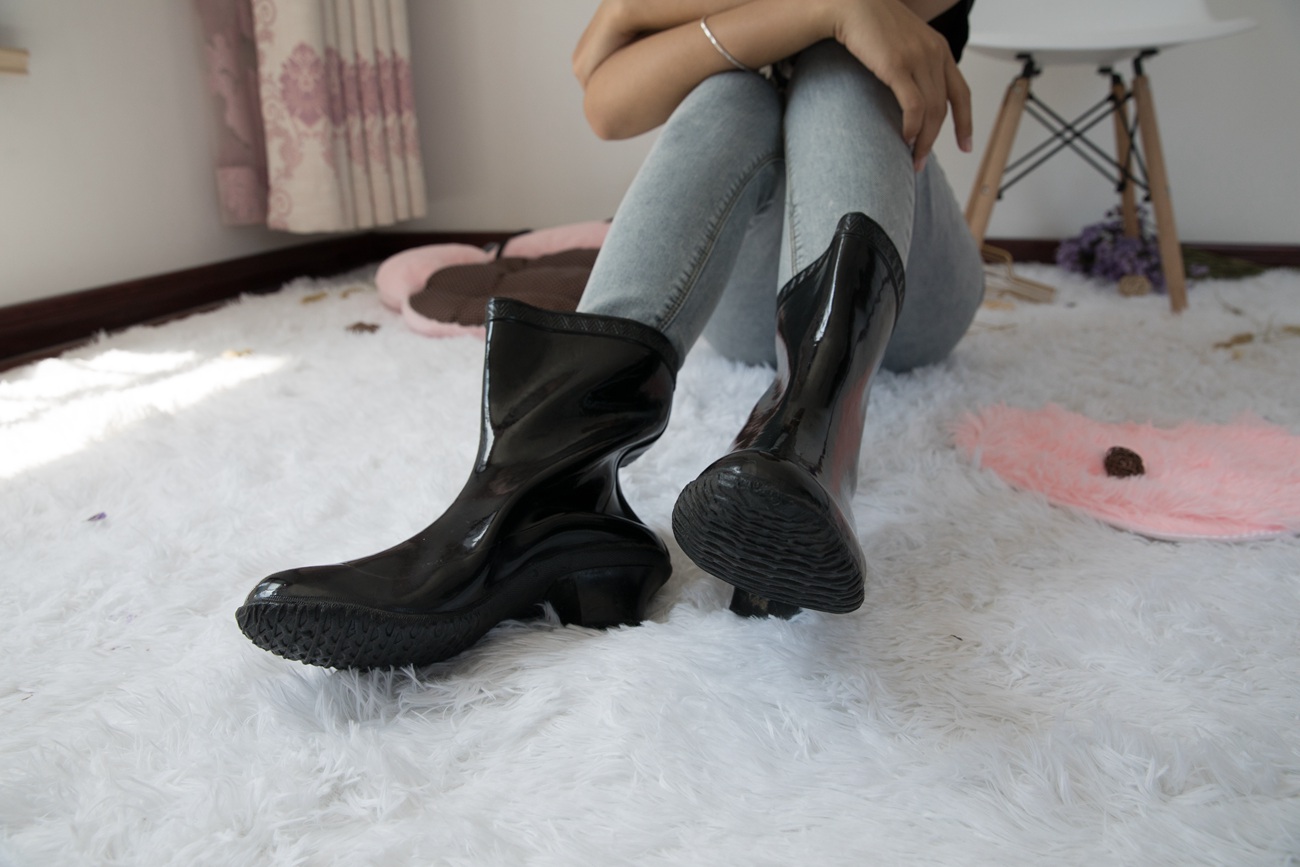 图片[84]-勿恋传媒 No.396 岚岚-雨中花 [200P] – 速更版-美库