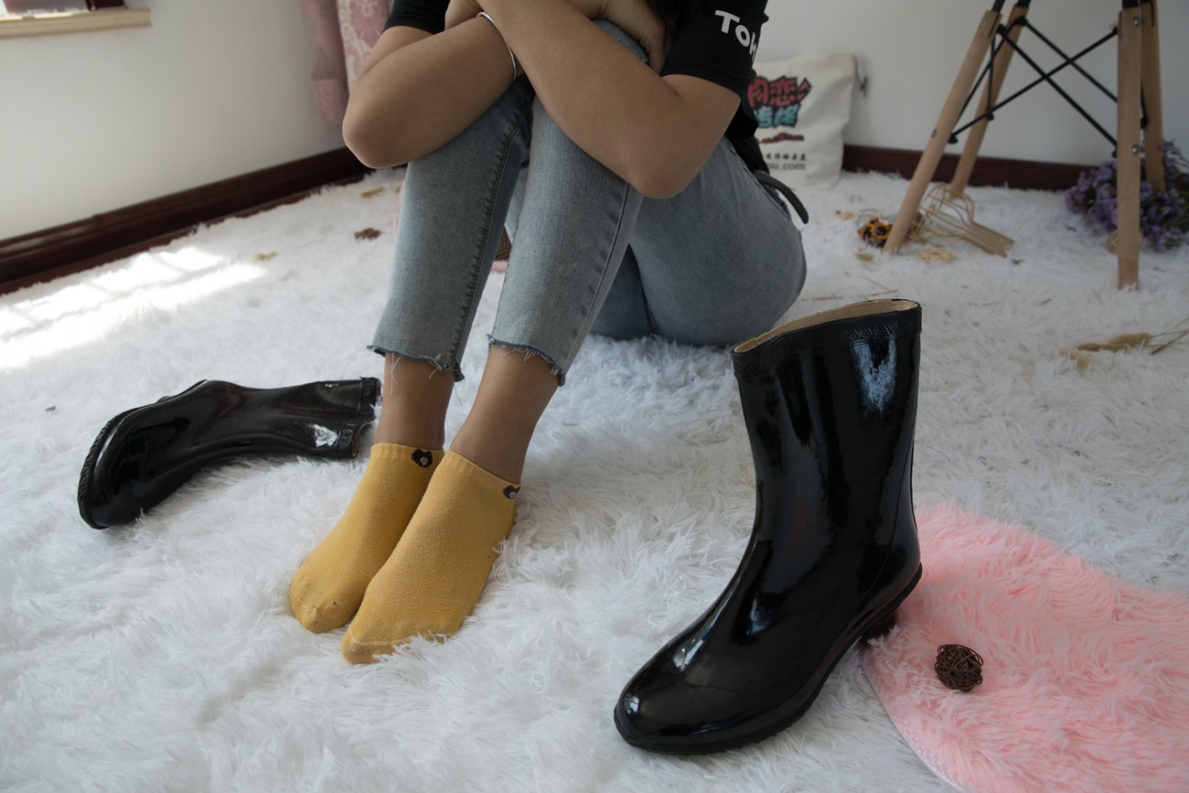 图片[126]-勿恋传媒 No.396 岚岚-雨中花 [200P] – 速更版-美库