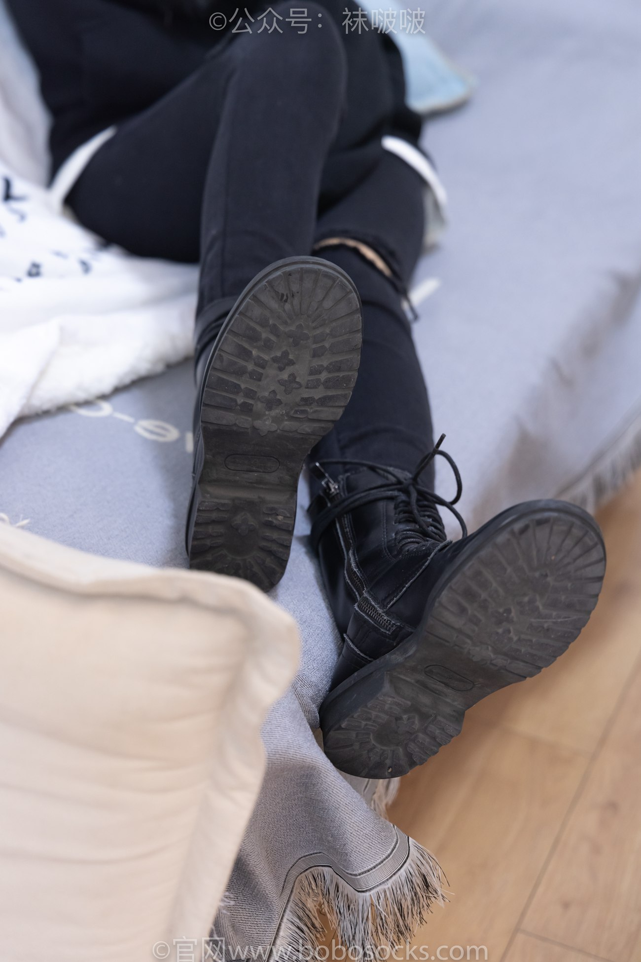 图片[15]-[BoBoSocks袜啵啵]NO.061 稚予-短靴、白棉袜、裸足[145P] – 速更版-美库