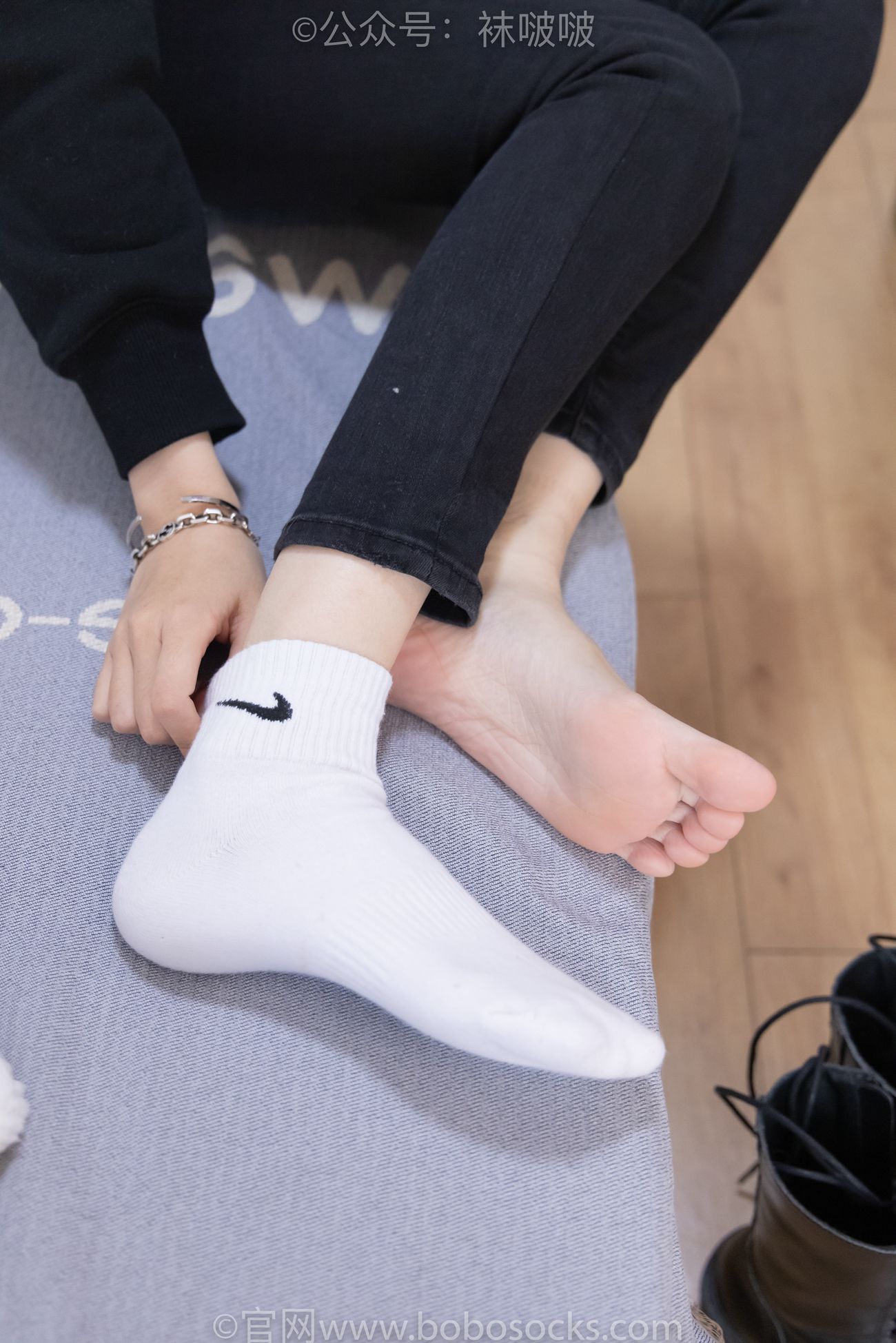 图片[115]-[BoBoSocks袜啵啵]NO.061 稚予-短靴、白棉袜、裸足[145P] – 速更版-美库