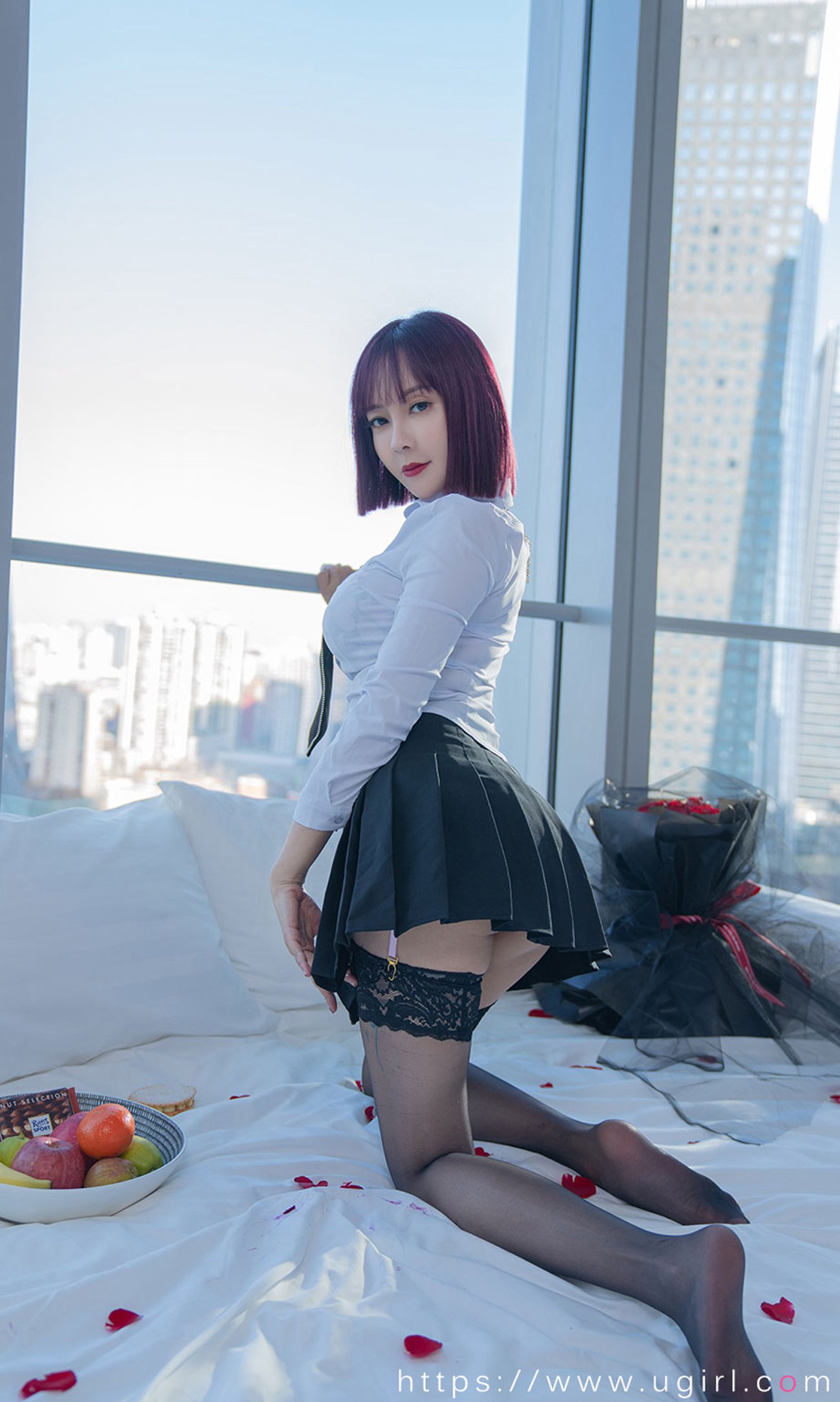 图片[25]-[爱尤物]2022 NO.2320 果儿Victoria 衬衫之下[35P] – 速更版-美库